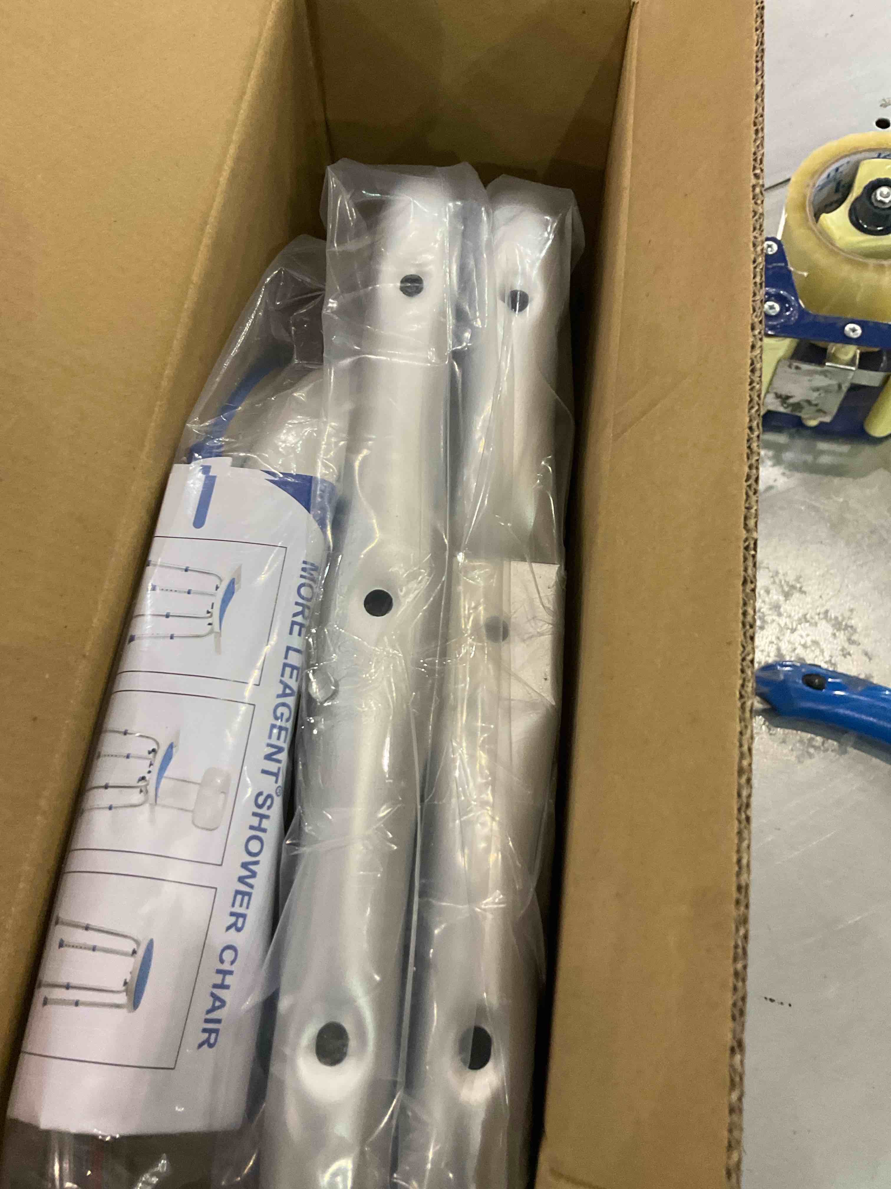 https://s3.amazonaws.com/lotting-images-prod/BargainHunt/EXS01227548_1710161023626.jpeg