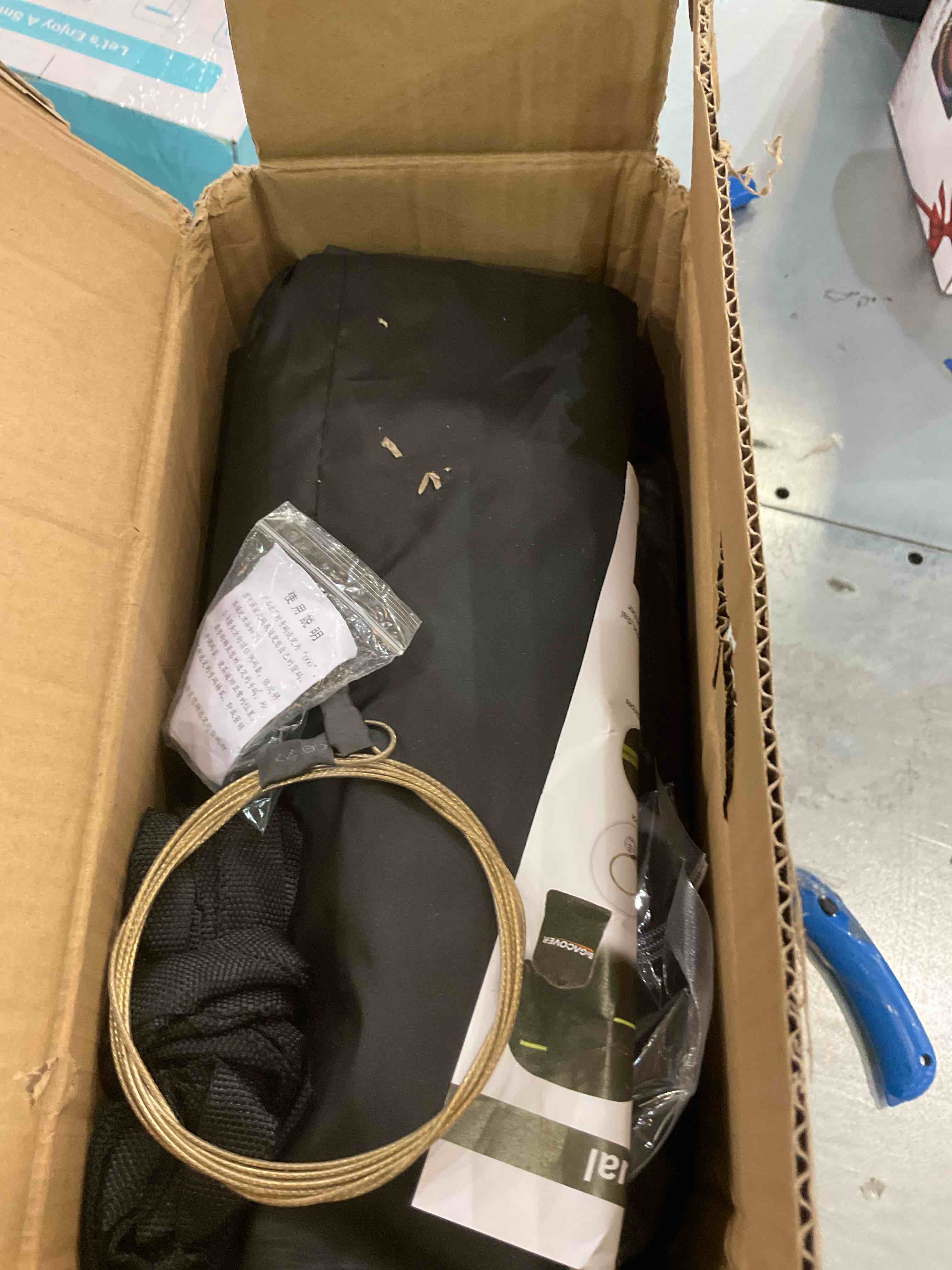 https://s3.amazonaws.com/lotting-images-prod/BargainHunt/EXS01227753_1710253037781.jpeg