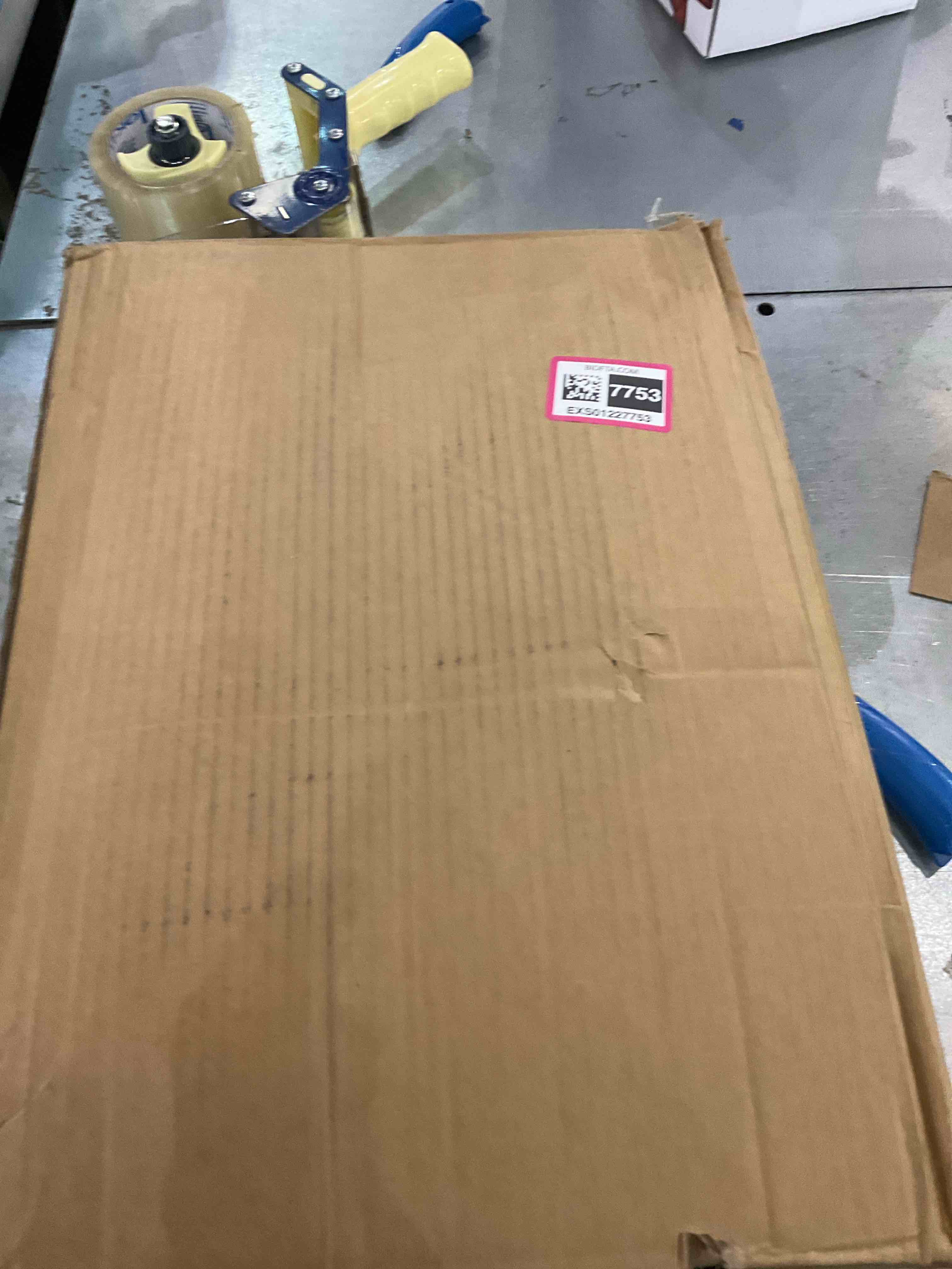 https://s3.amazonaws.com/lotting-images-prod/BargainHunt/EXS01227753_1710253059561.jpeg