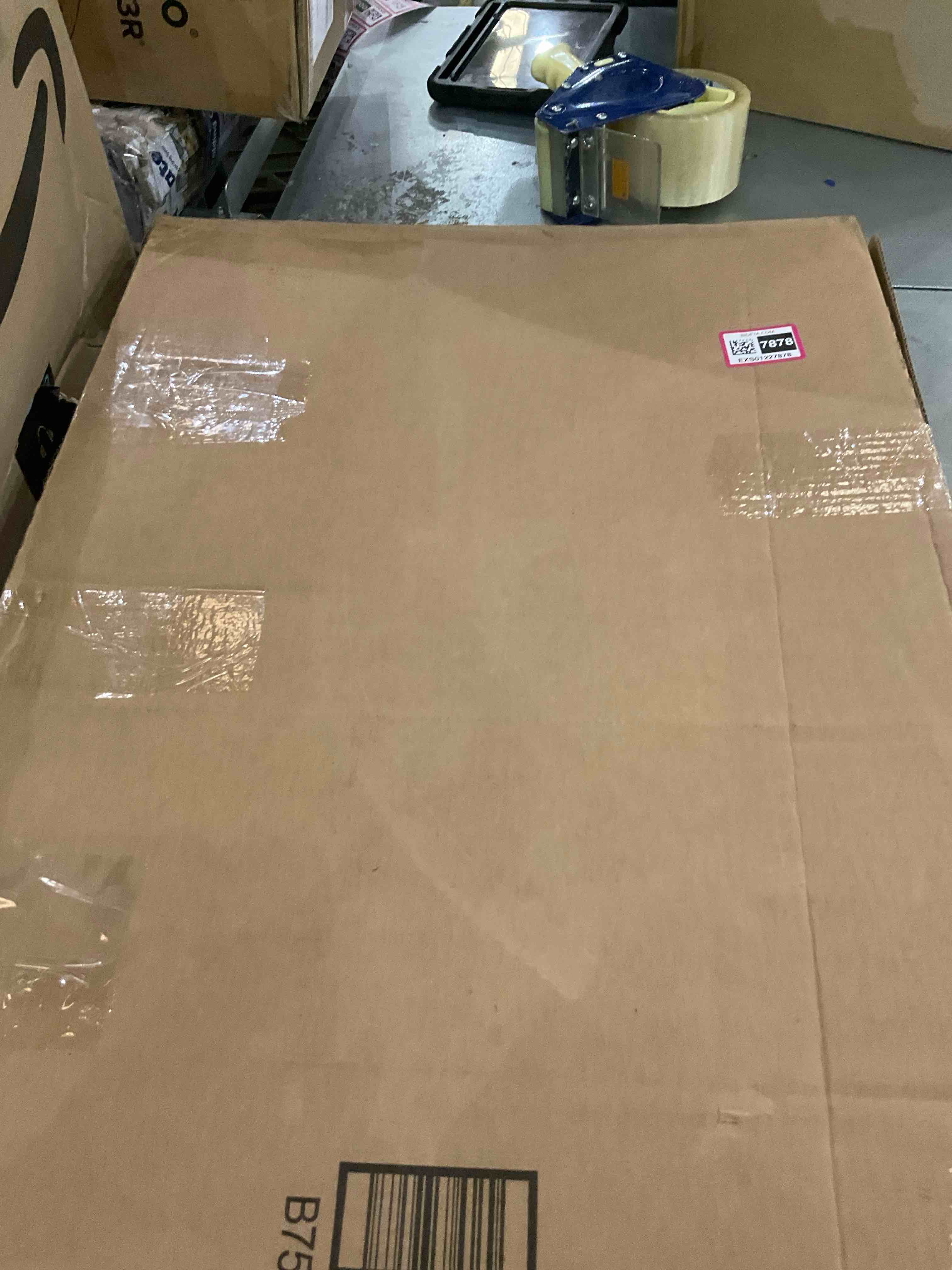 https://s3.amazonaws.com/lotting-images-prod/BargainHunt/EXS01227878_1710337797860.jpeg