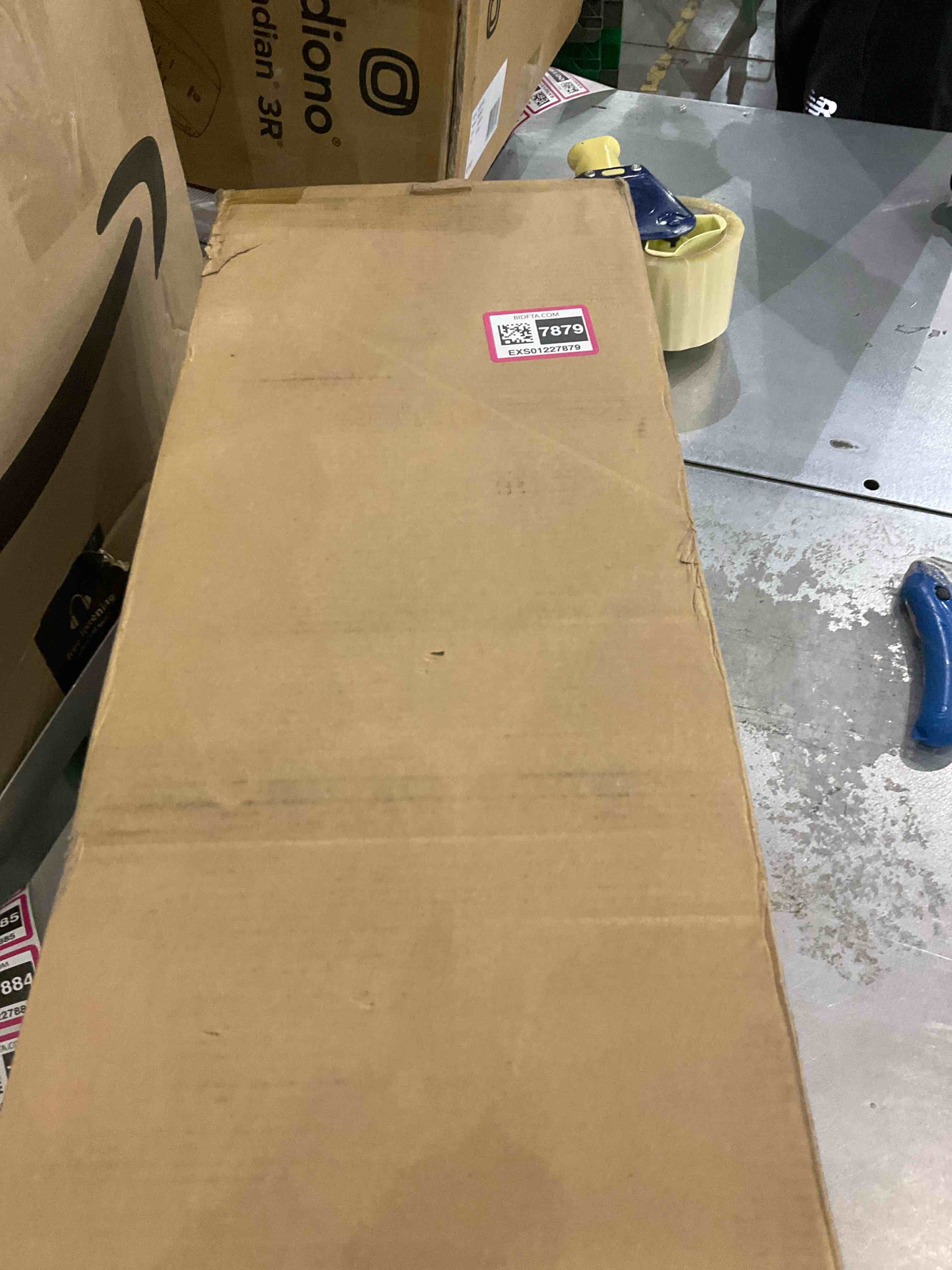 https://s3.amazonaws.com/lotting-images-prod/BargainHunt/EXS01227879_1710337881372.jpeg
