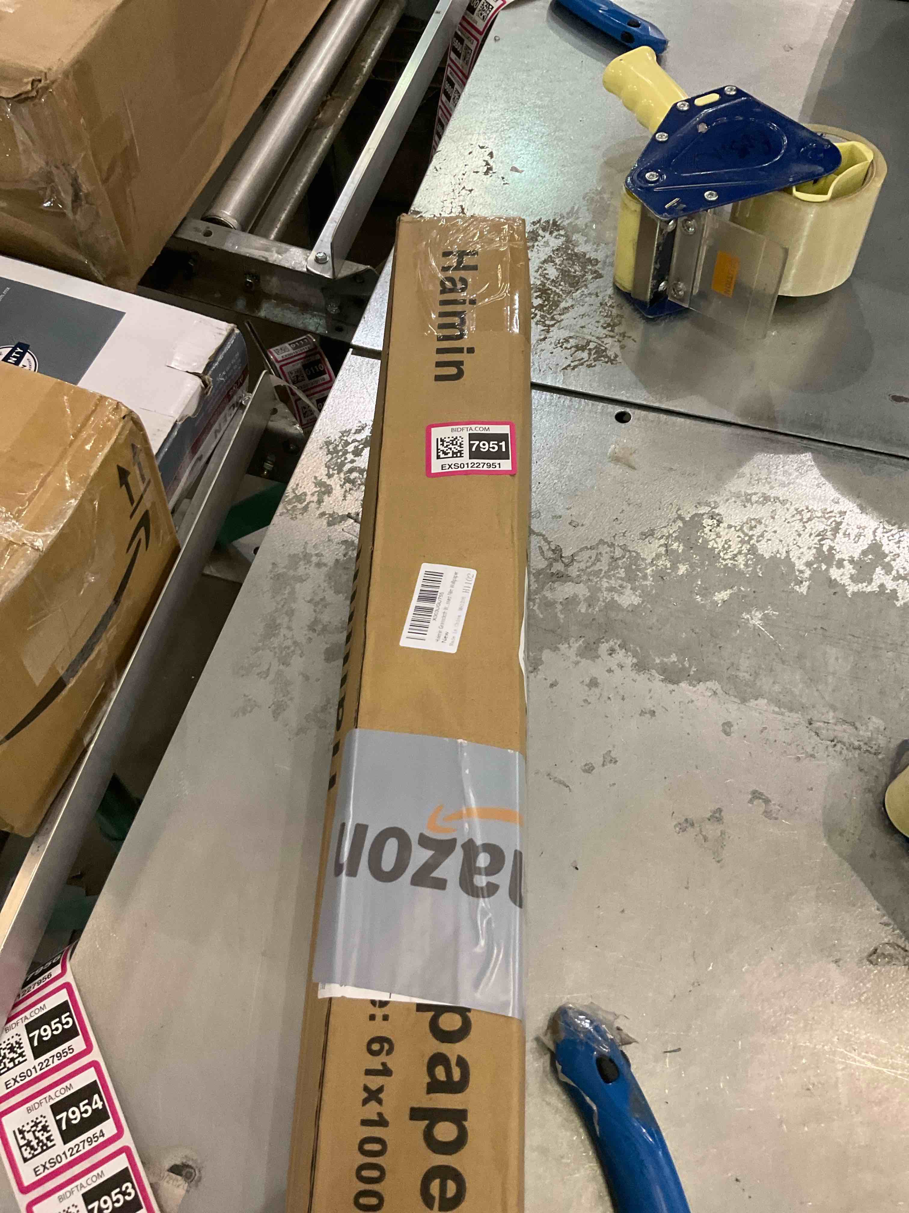 https://s3.amazonaws.com/lotting-images-prod/BargainHunt/EXS01227951_1710351075270.jpeg