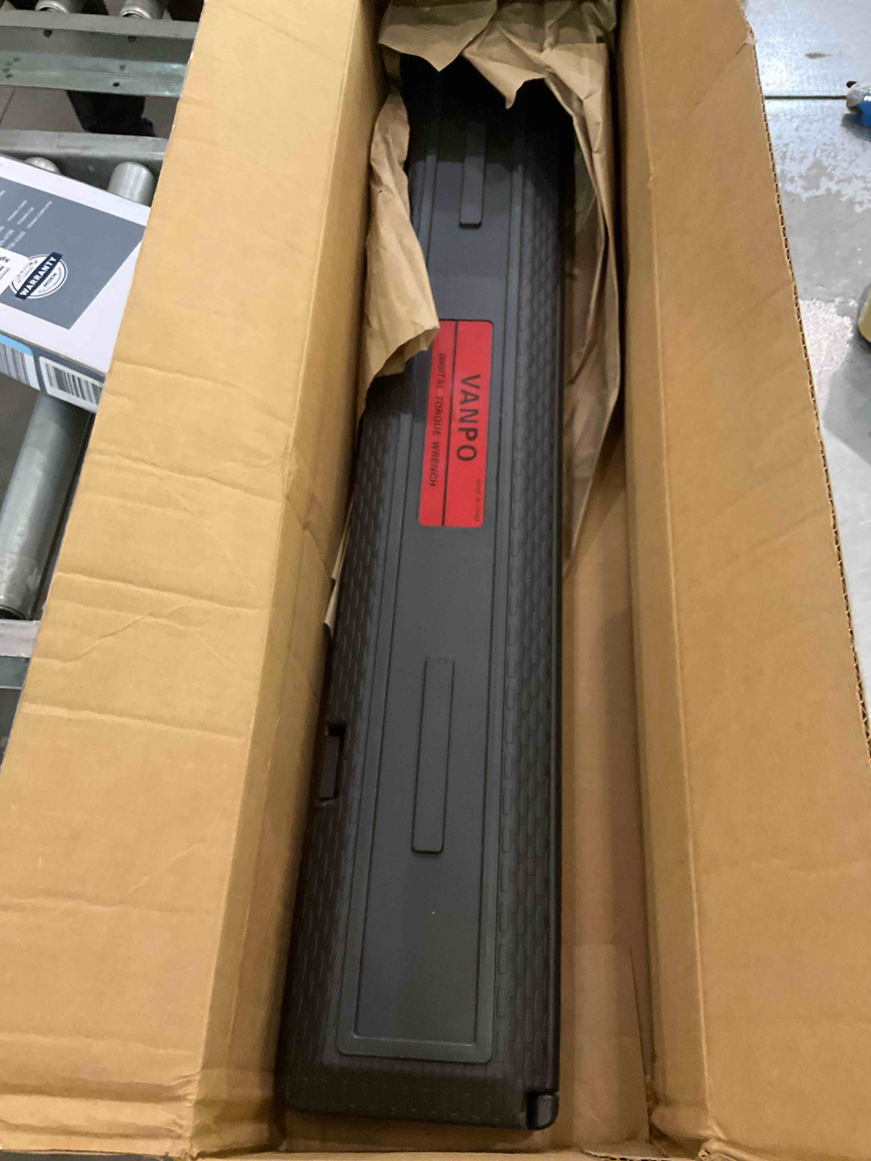 https://s3.amazonaws.com/lotting-images-prod/BargainHunt/EXS01227952_1710351155909.jpeg