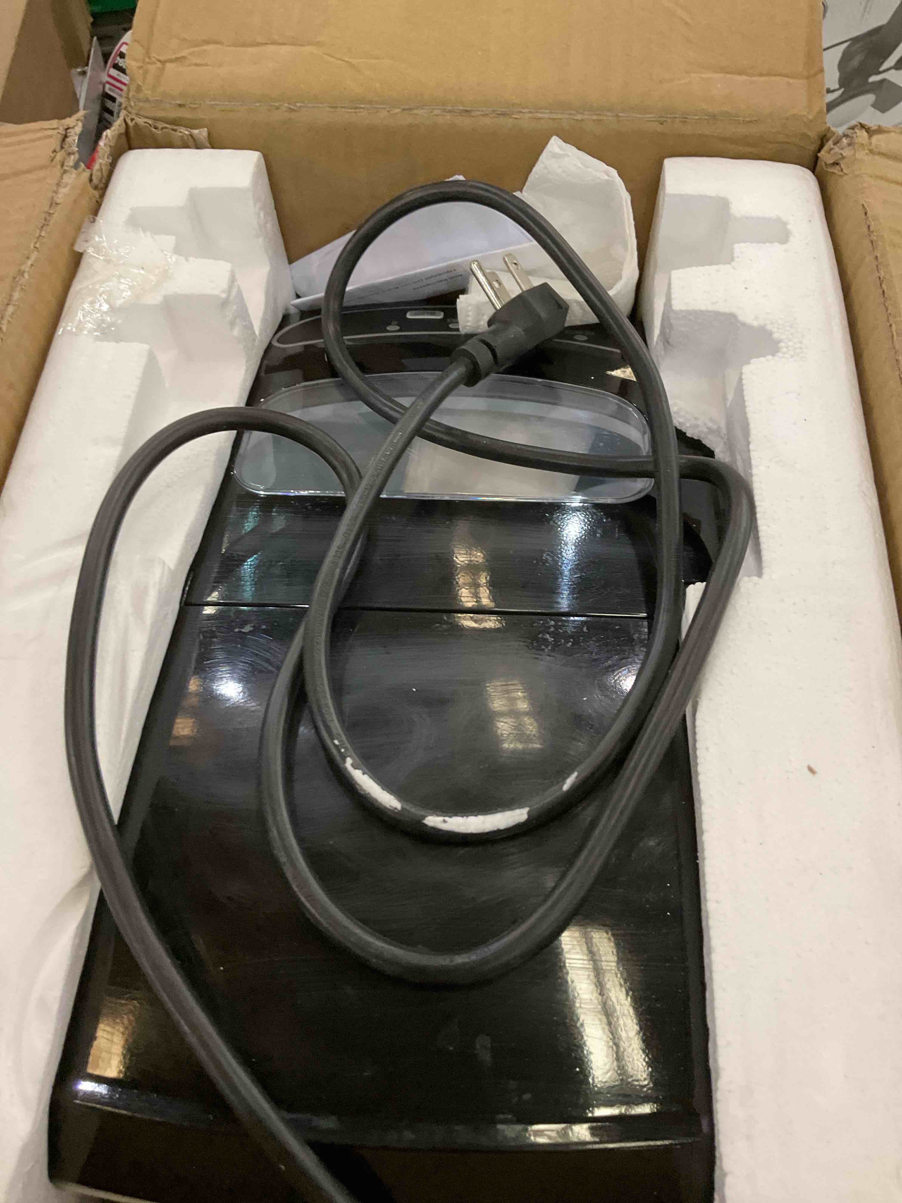 https://s3.amazonaws.com/lotting-images-prod/BargainHunt/EXS01227956_1710351566183.jpeg