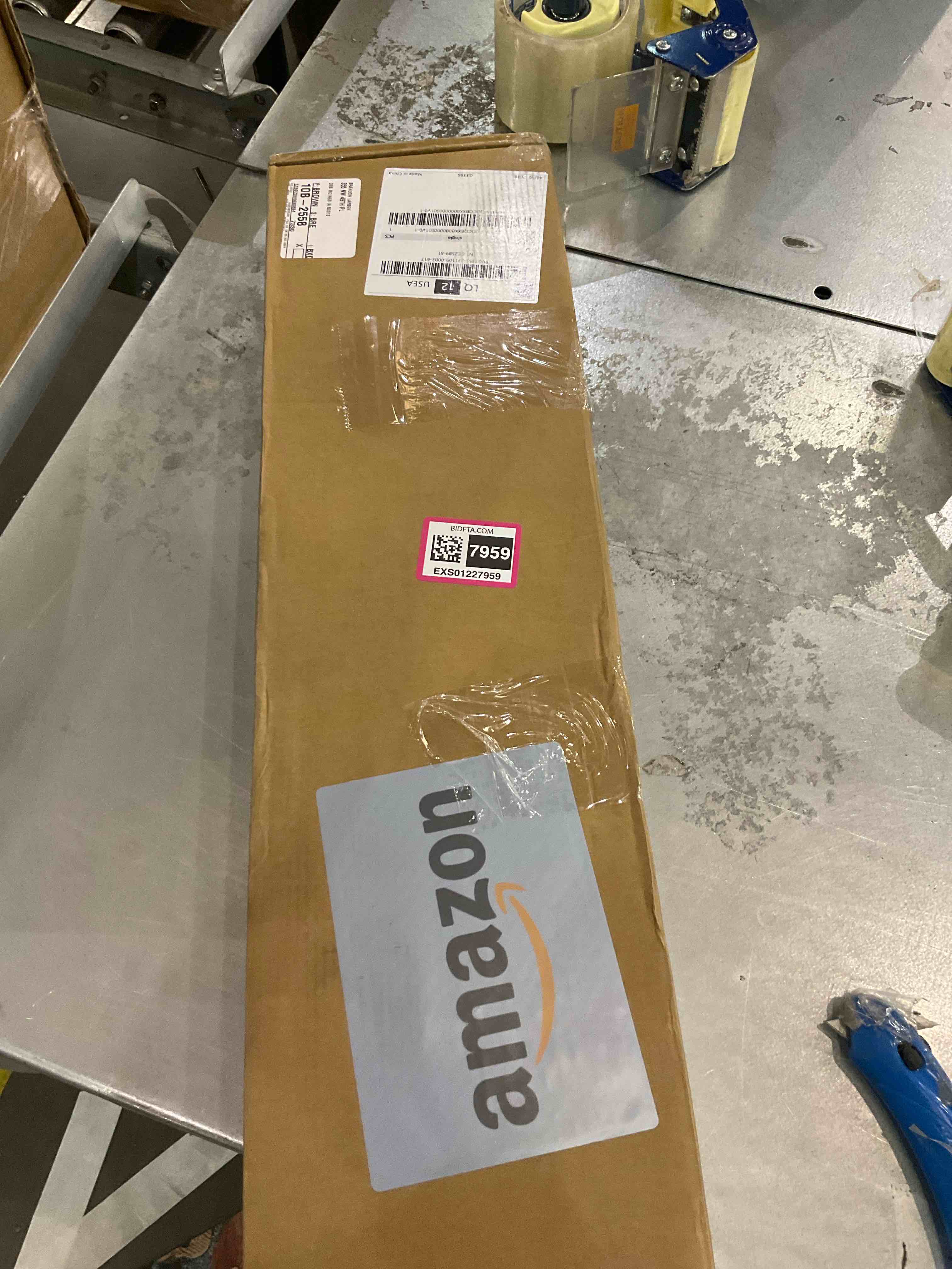 https://s3.amazonaws.com/lotting-images-prod/BargainHunt/EXS01227959_1710352279656.jpeg