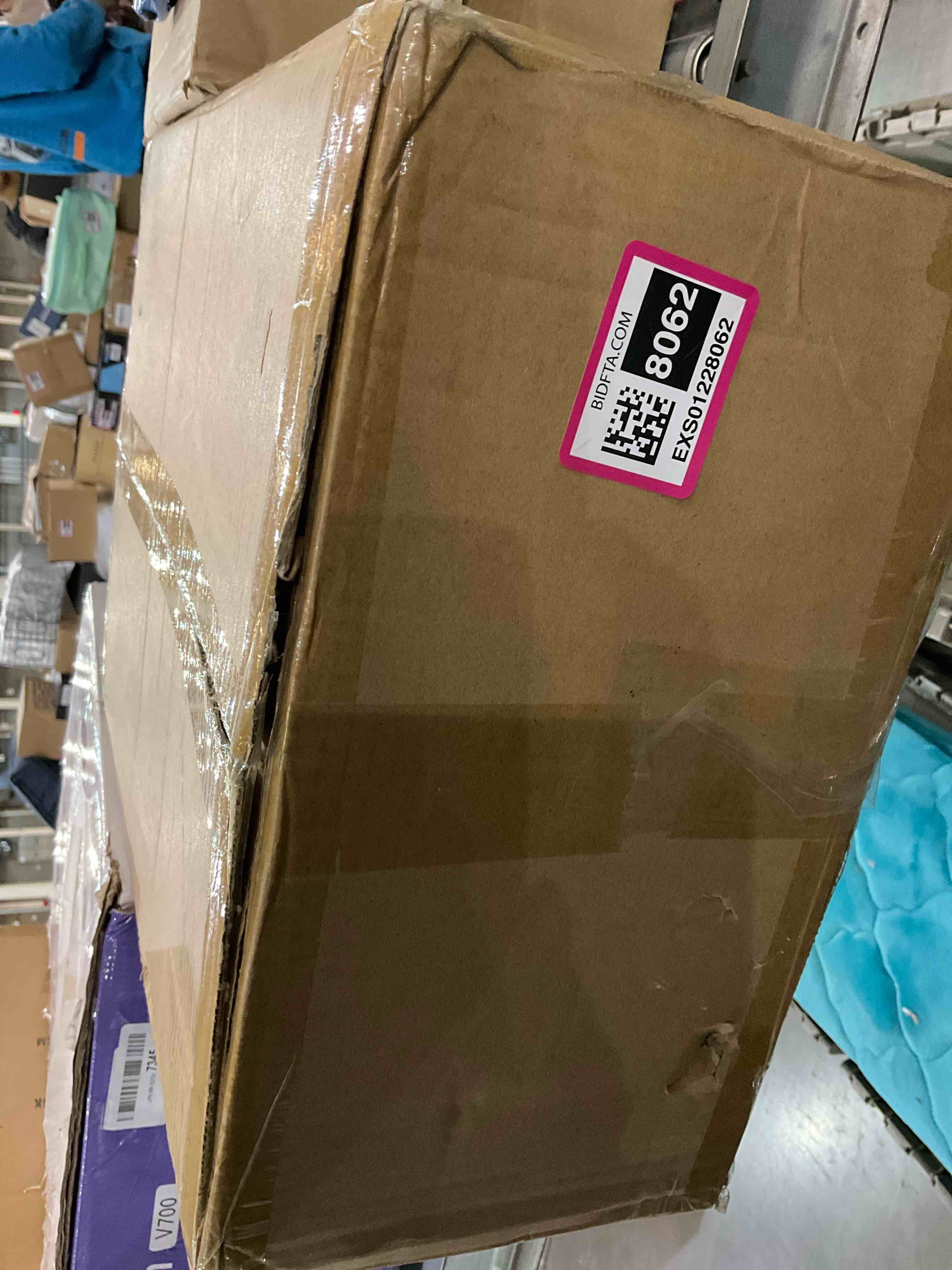 https://s3.amazonaws.com/lotting-images-prod/BargainHunt/EXS01228062_1710166484322.jpeg