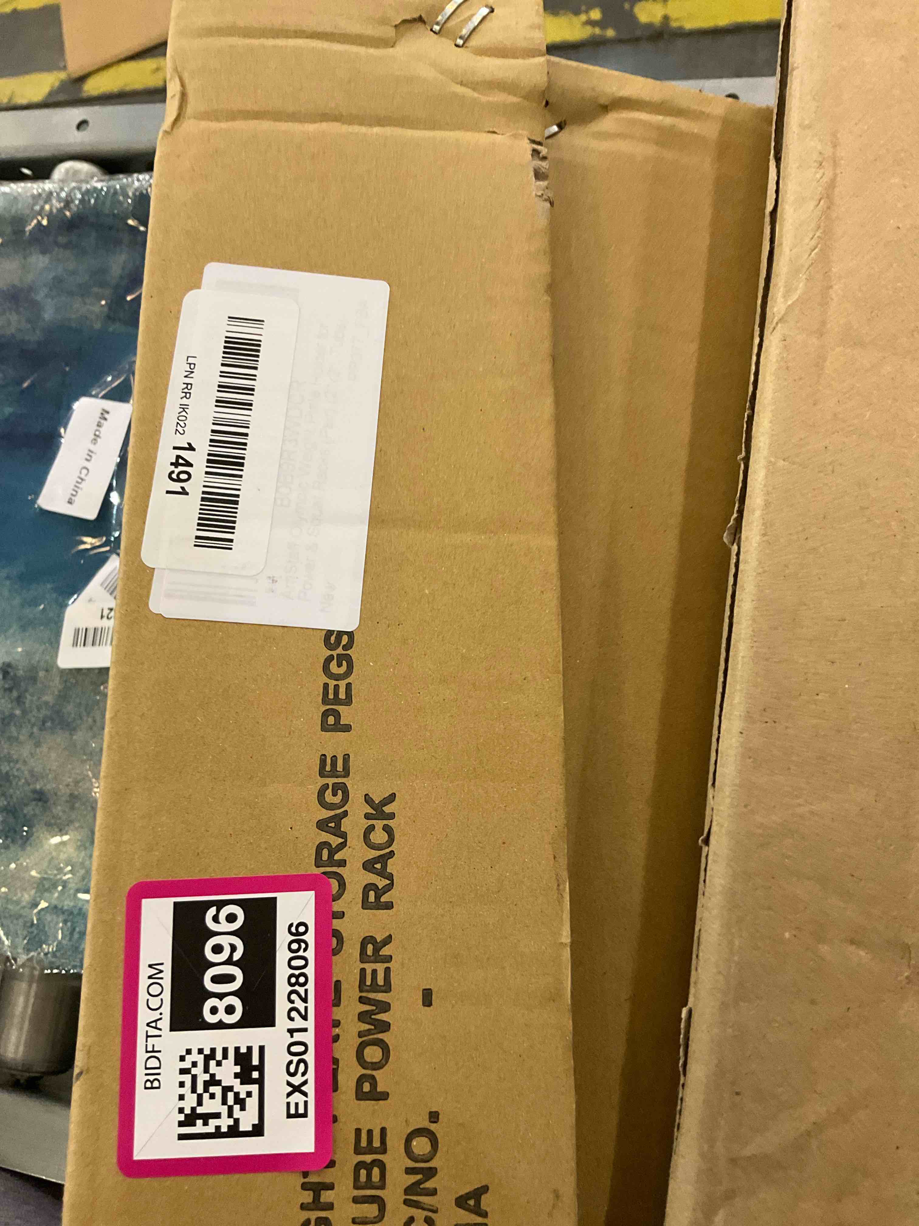 https://s3.amazonaws.com/lotting-images-prod/BargainHunt/EXS01228096_1710171979169.jpeg