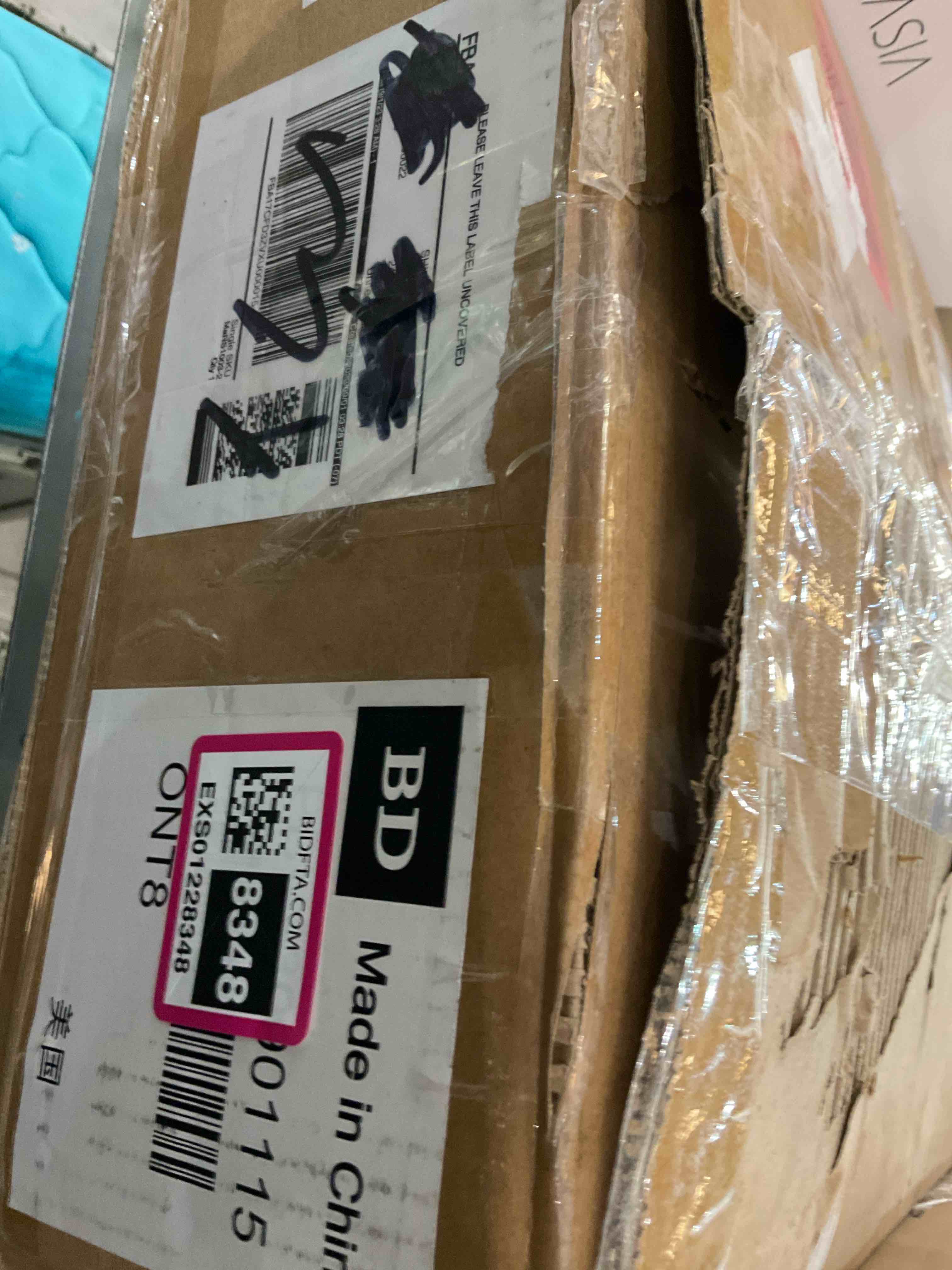https://s3.amazonaws.com/lotting-images-prod/BargainHunt/EXS01228348_1710436387934.jpeg