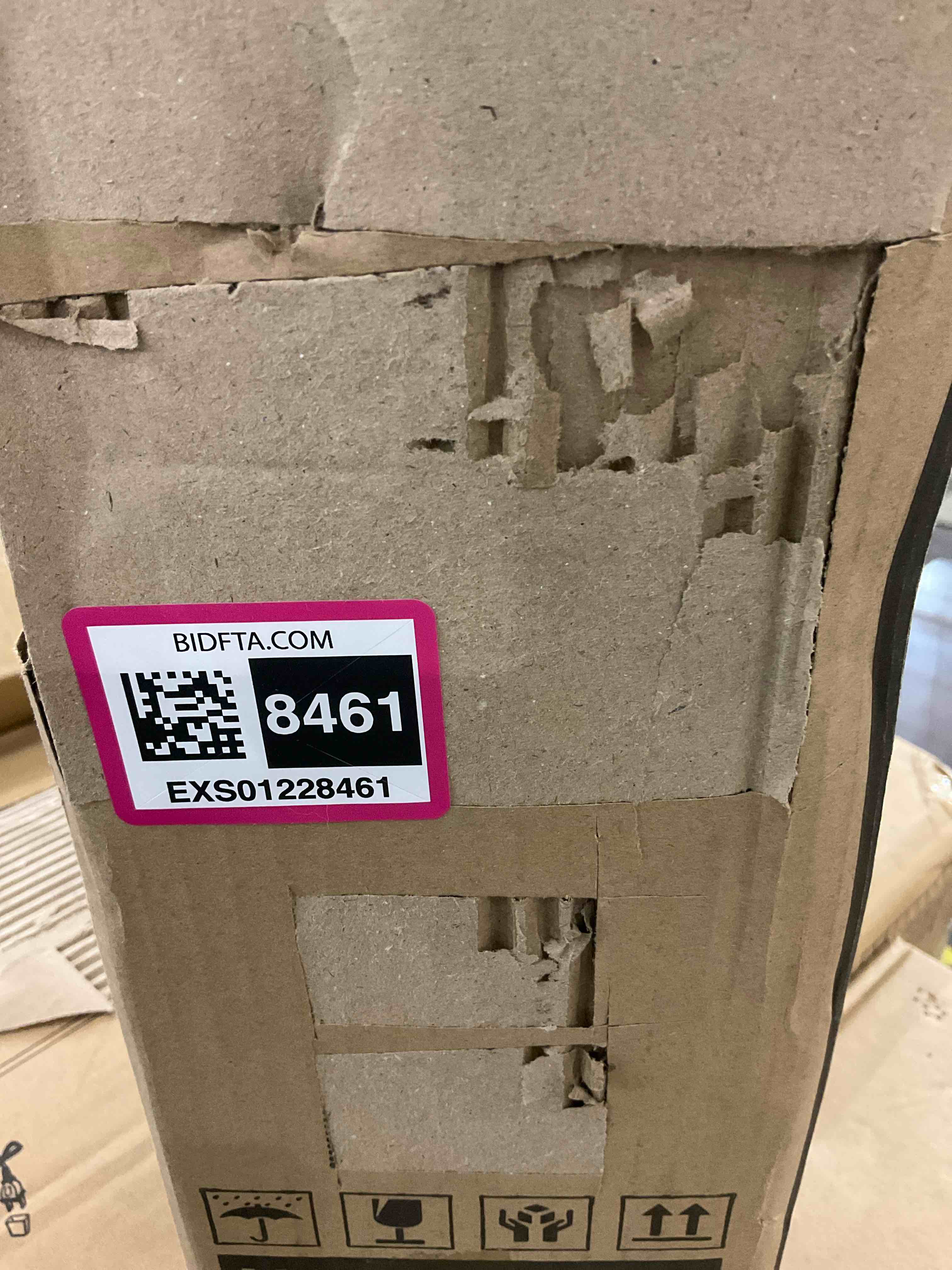 https://s3.amazonaws.com/lotting-images-prod/BargainHunt/EXS01228461_1710771716064.jpeg