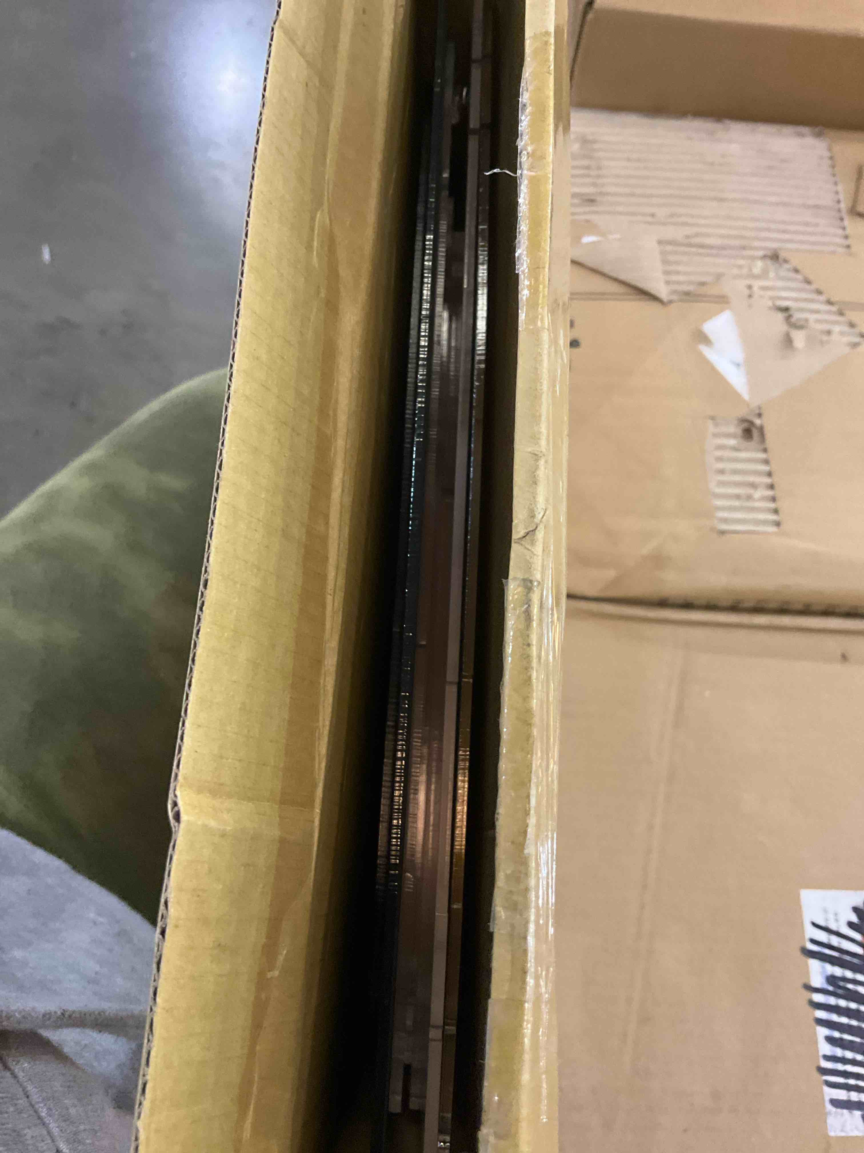 https://s3.amazonaws.com/lotting-images-prod/BargainHunt/EXS01228463_1710771578920.jpeg