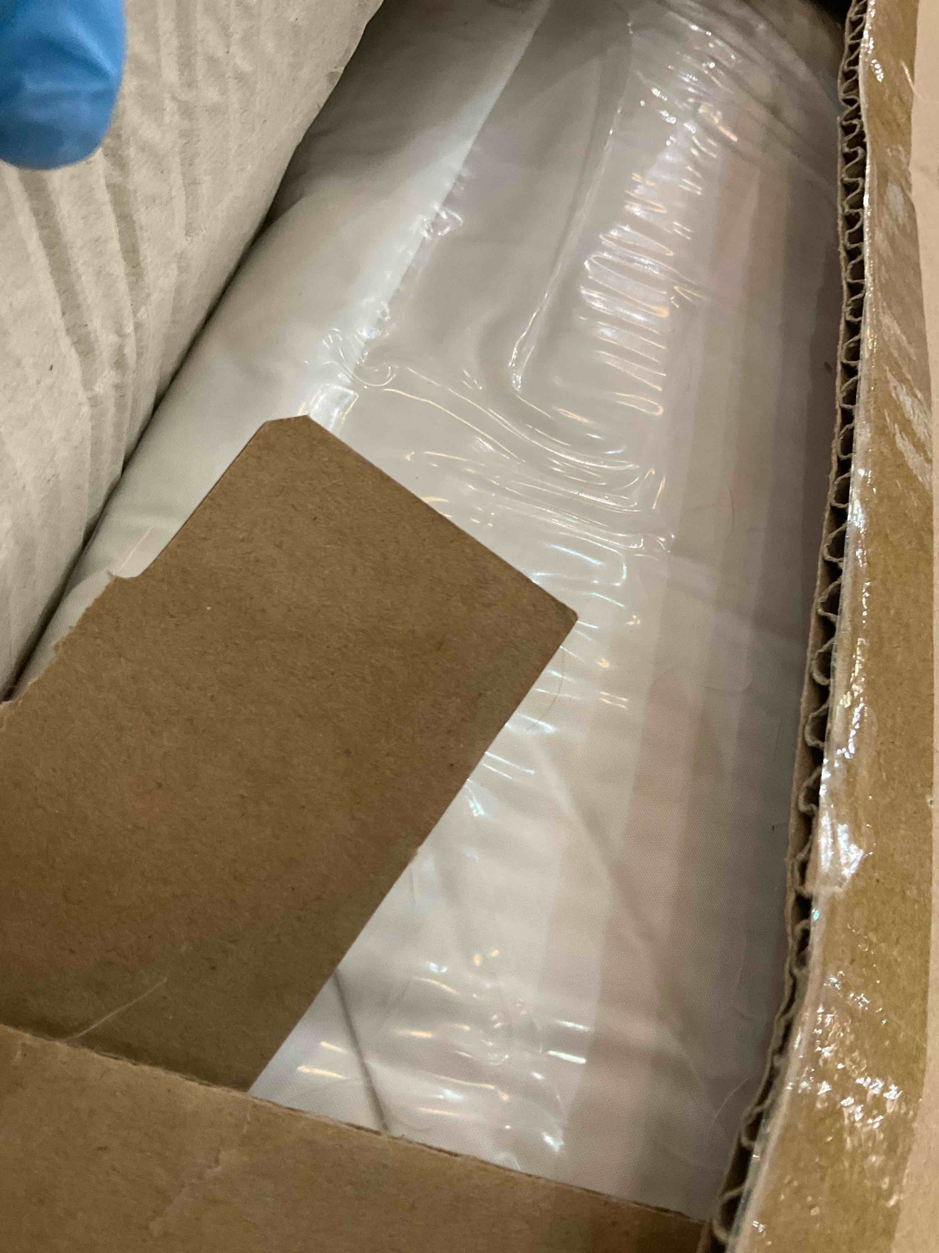 https://s3.amazonaws.com/lotting-images-prod/BargainHunt/EXS01228503_1710436175964.jpeg