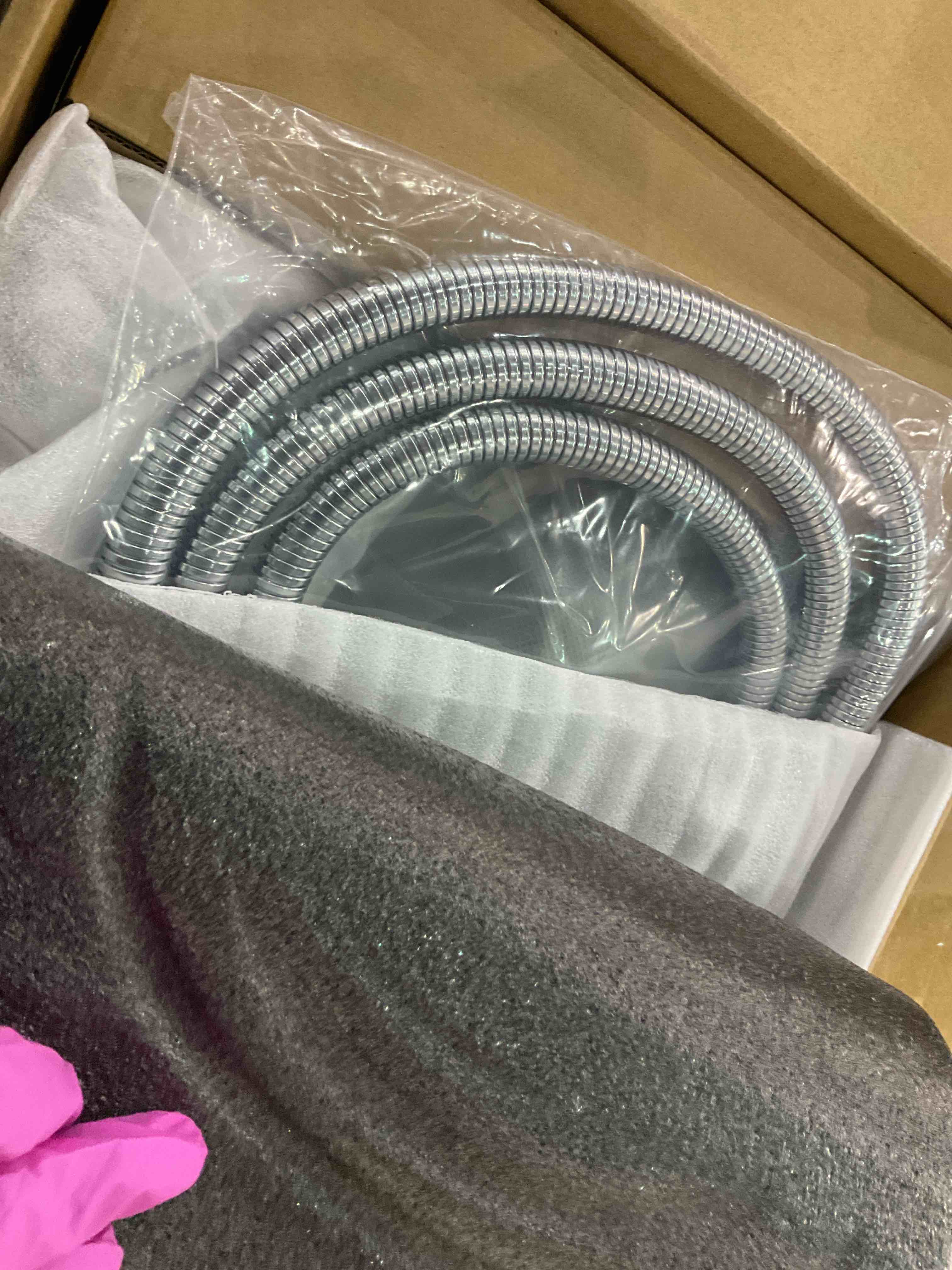 https://s3.amazonaws.com/lotting-images-prod/BargainHunt/EXS01228538_1710762087446.jpeg