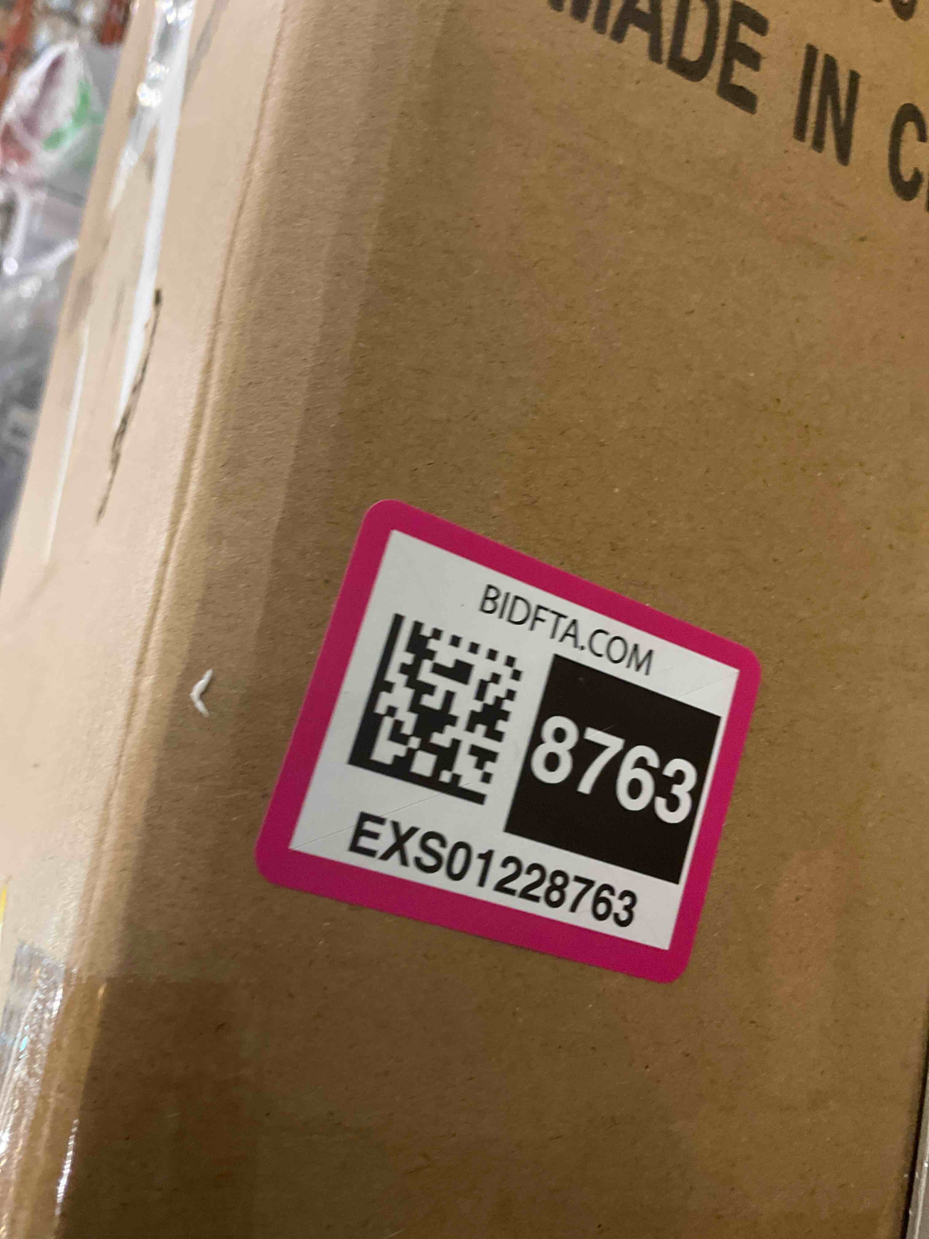https://s3.amazonaws.com/lotting-images-prod/BargainHunt/EXS01228763_1710955861295.jpeg
