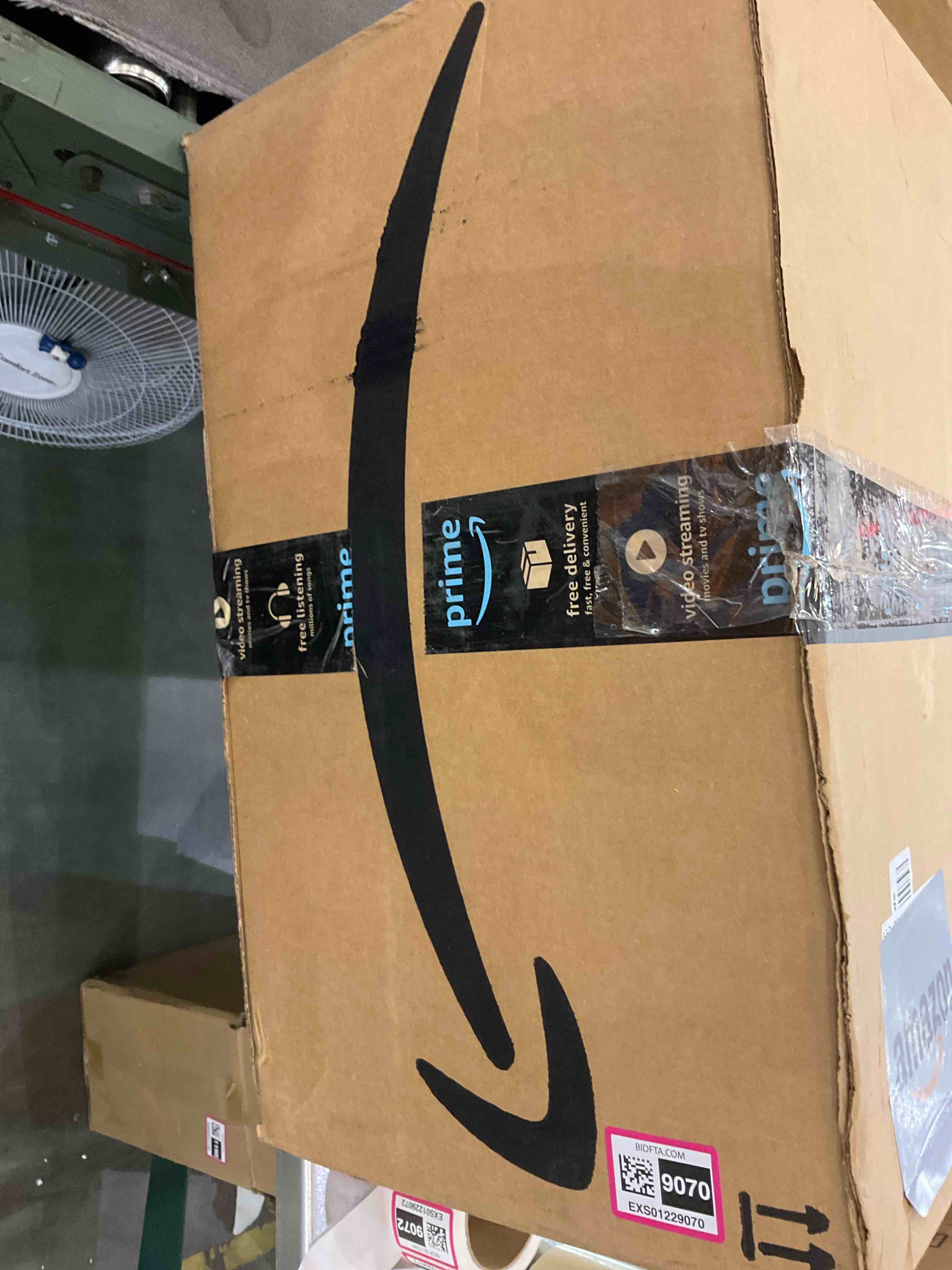 https://s3.amazonaws.com/lotting-images-prod/BargainHunt/EXS01229070_1710770227536.jpeg