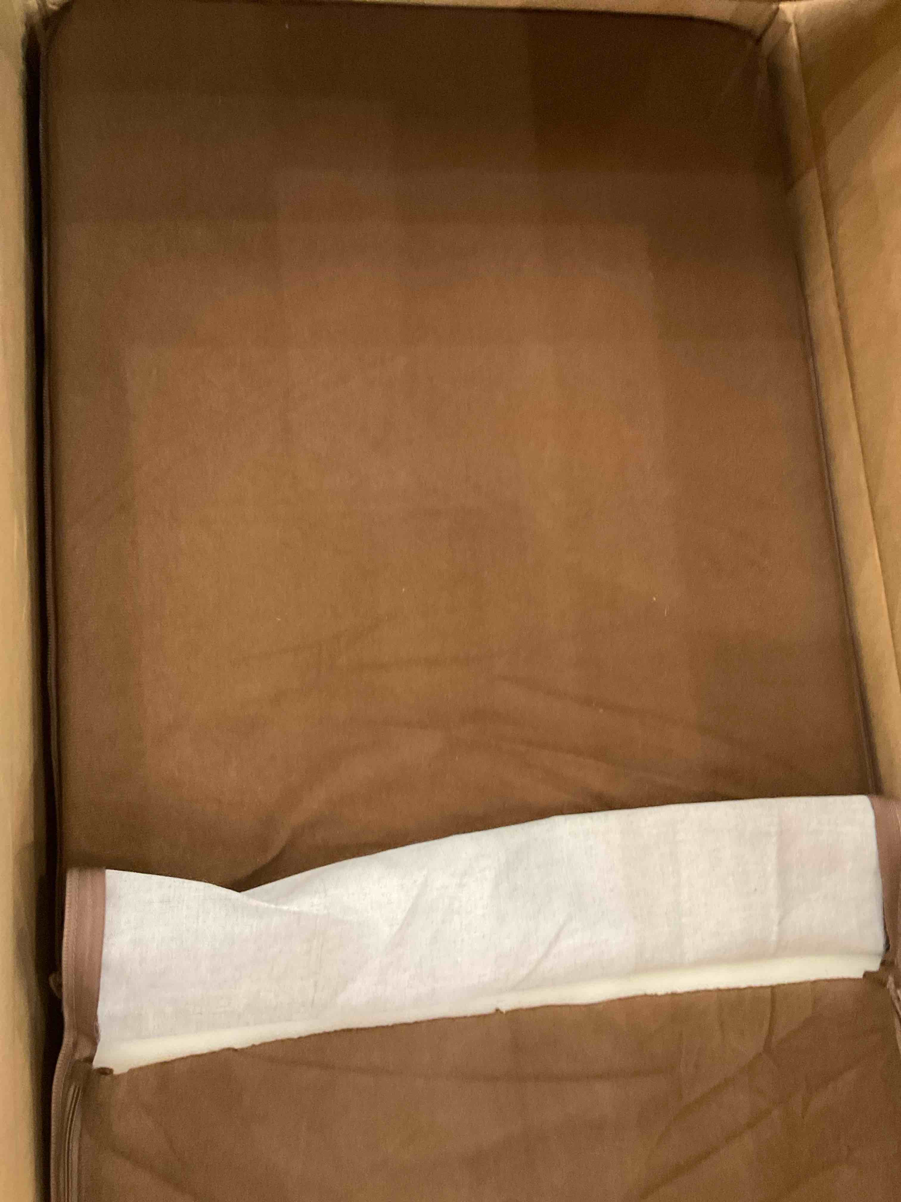 https://s3.amazonaws.com/lotting-images-prod/BargainHunt/EXS01229086_1710772760788.jpeg