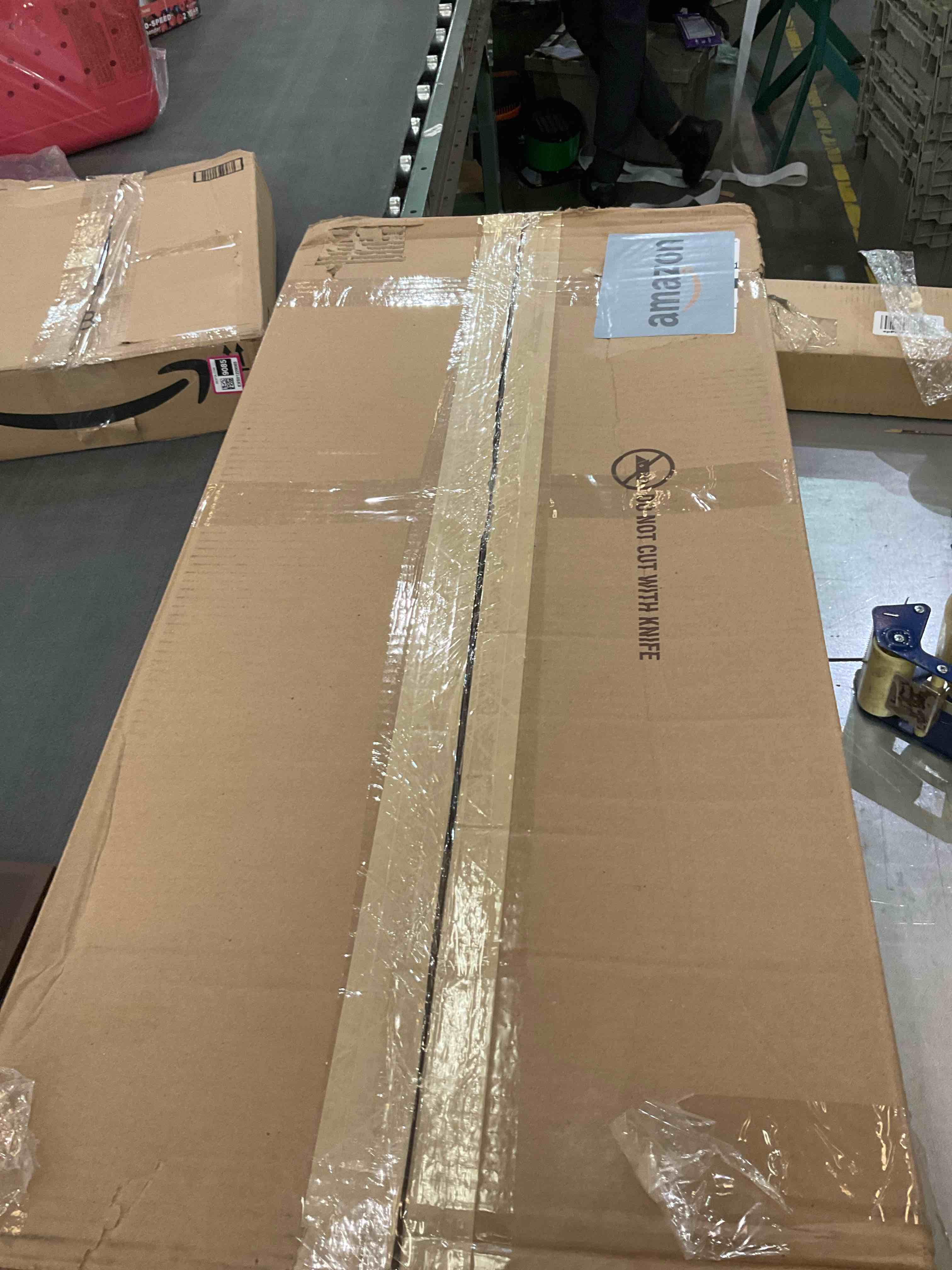 https://s3.amazonaws.com/lotting-images-prod/BargainHunt/EXS01229086_1710772785313.jpeg