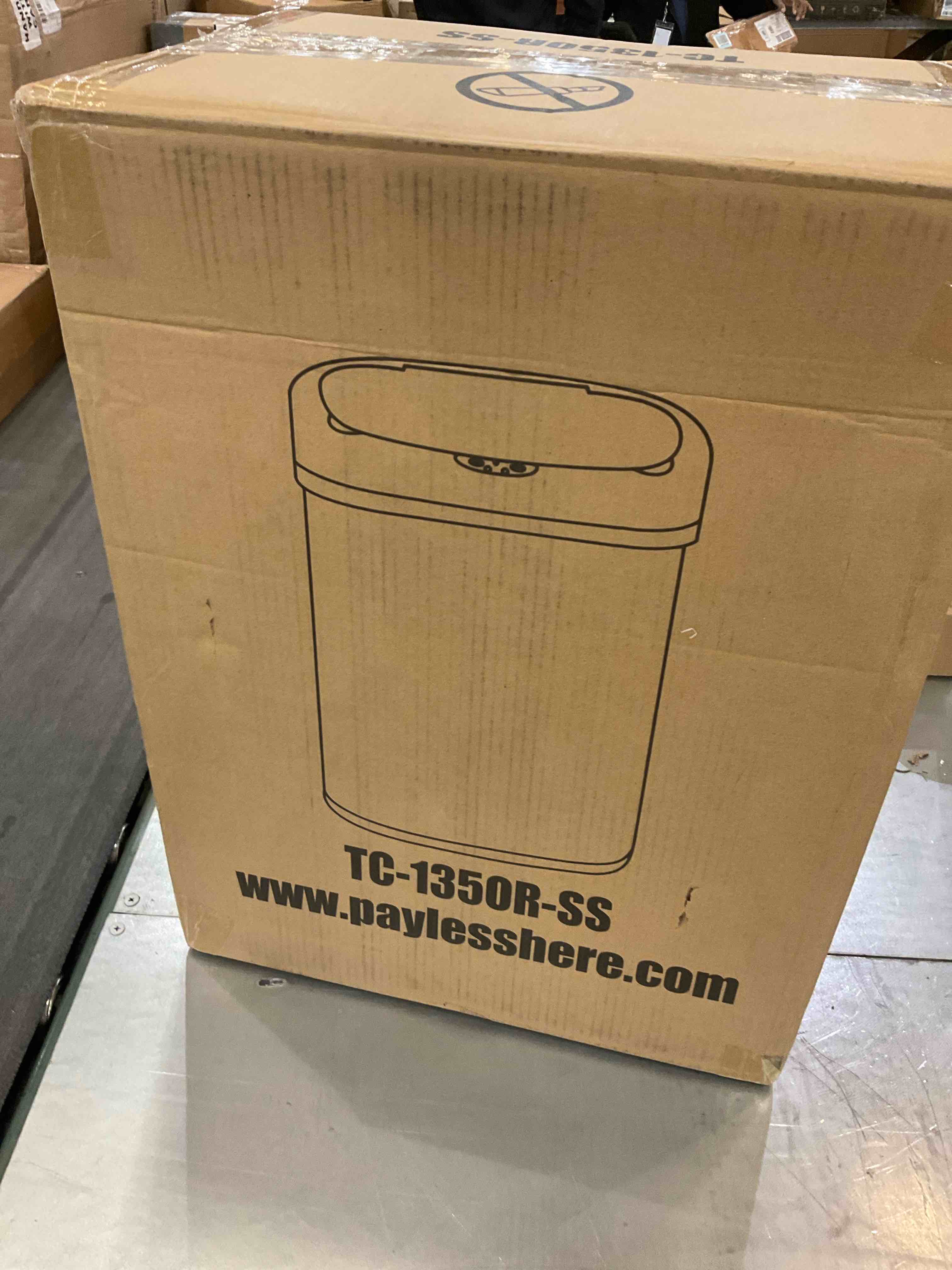 https://s3.amazonaws.com/lotting-images-prod/BargainHunt/EXS01229137_1710781632859.jpeg