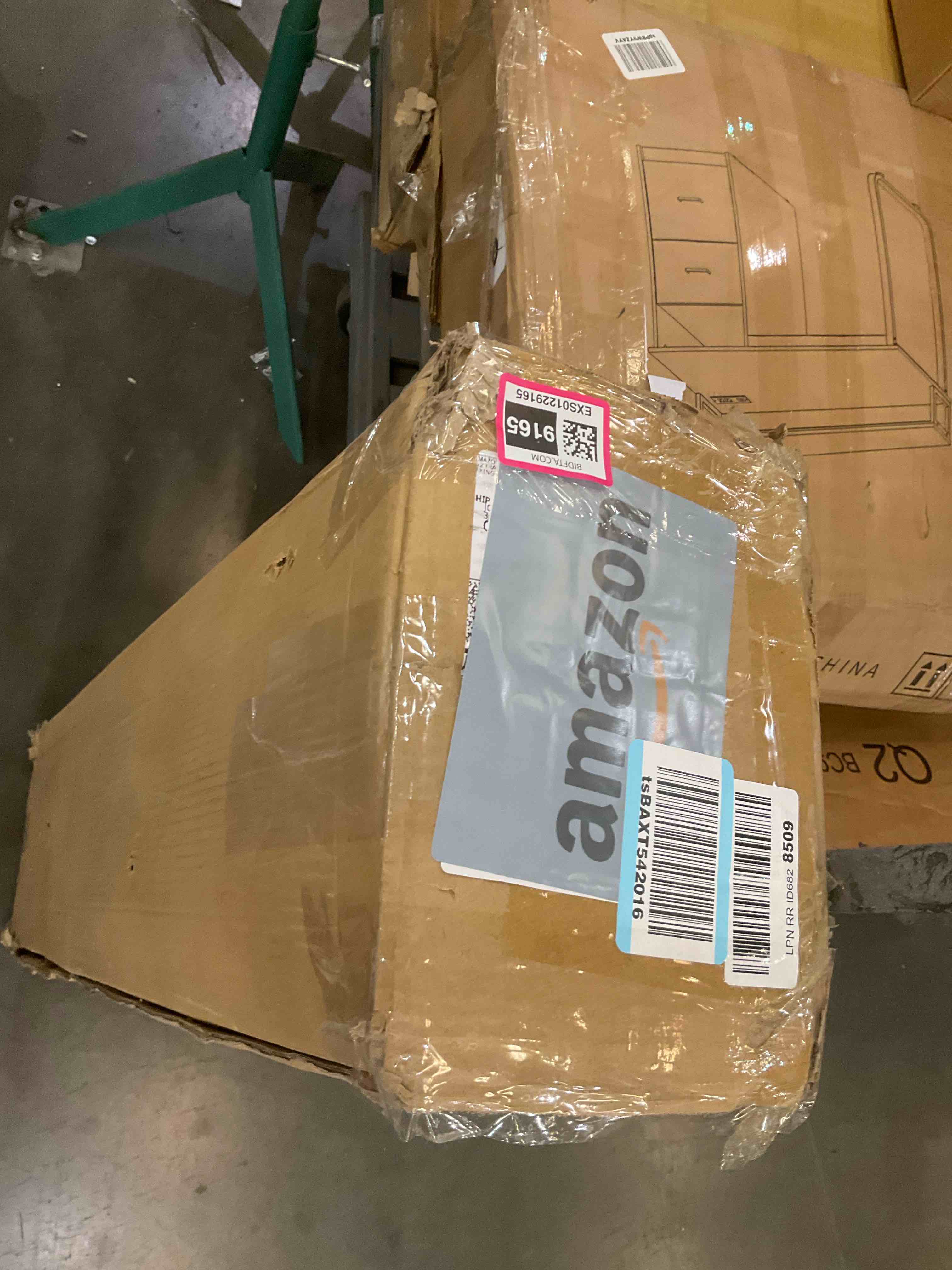 https://s3.amazonaws.com/lotting-images-prod/BargainHunt/EXS01229165_1710787009039.jpeg