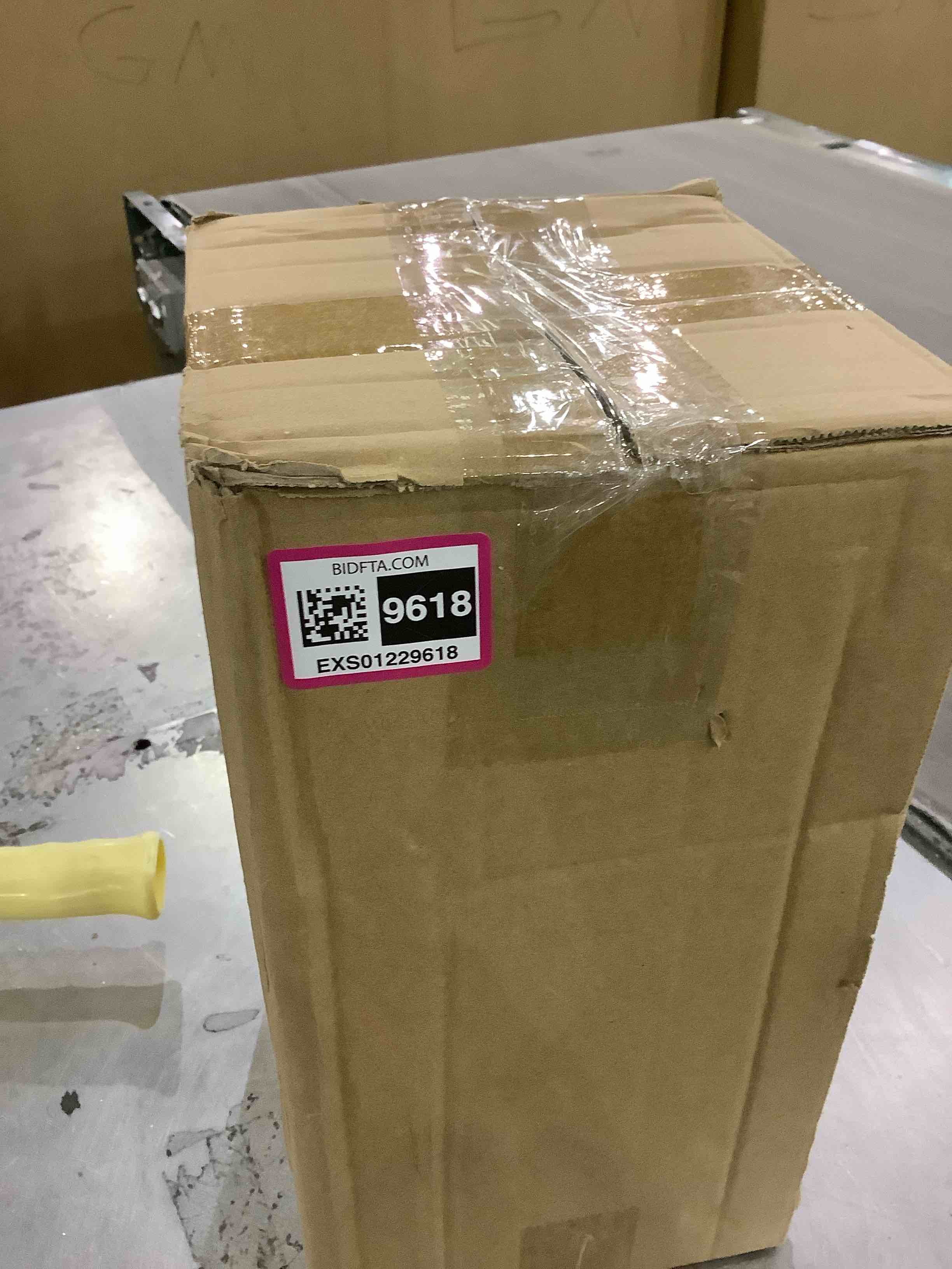 https://s3.amazonaws.com/lotting-images-prod/BargainHunt/EXS01229618_1711628730699.jpeg