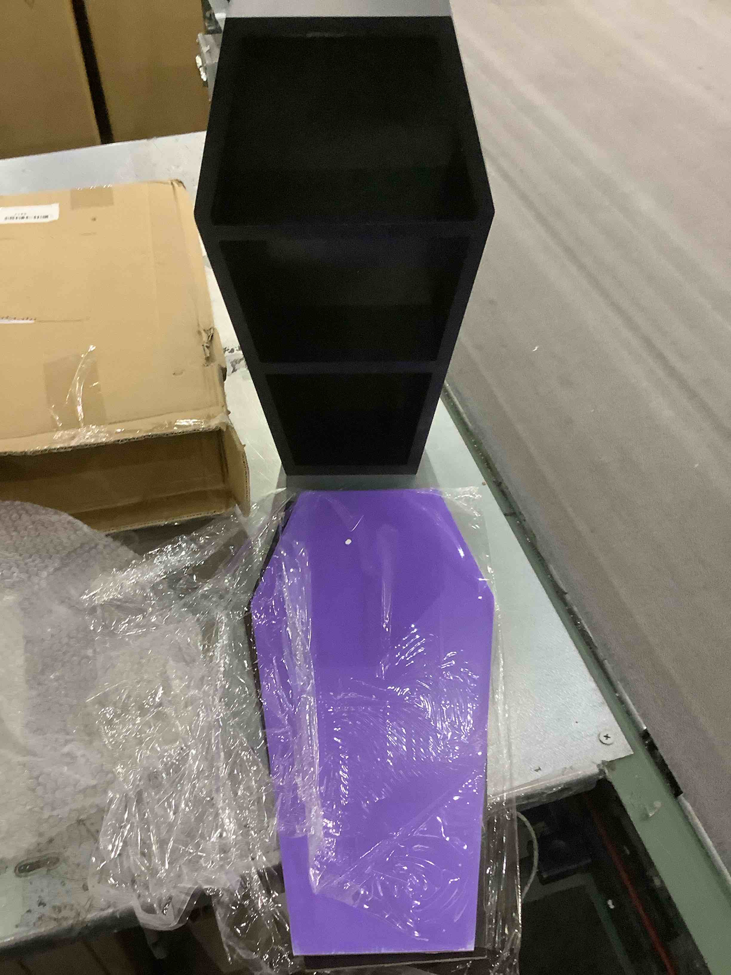 https://s3.amazonaws.com/lotting-images-prod/BargainHunt/EXS01229621_1711628943562.jpeg