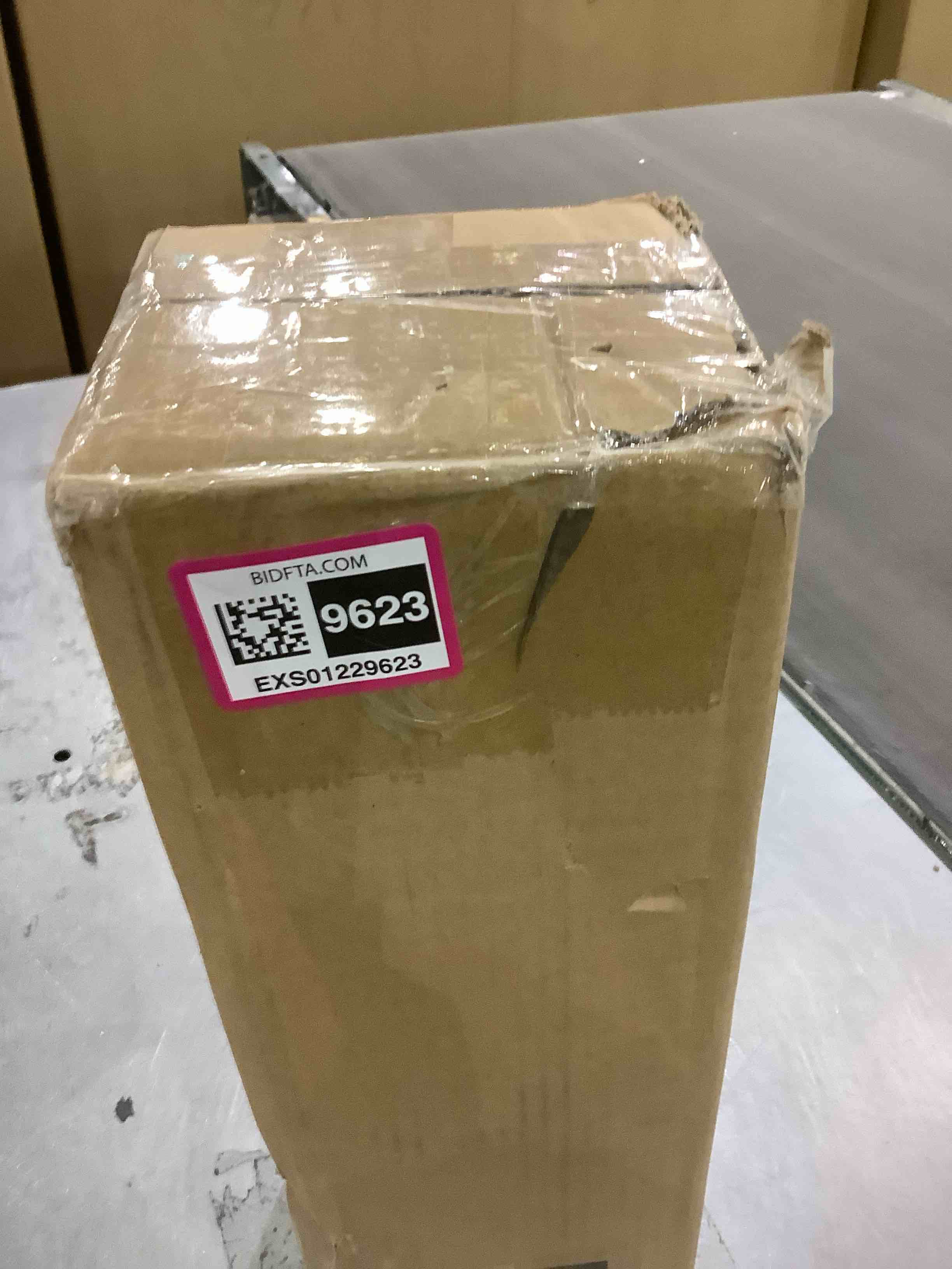 https://s3.amazonaws.com/lotting-images-prod/BargainHunt/EXS01229623_1711629102558.jpeg