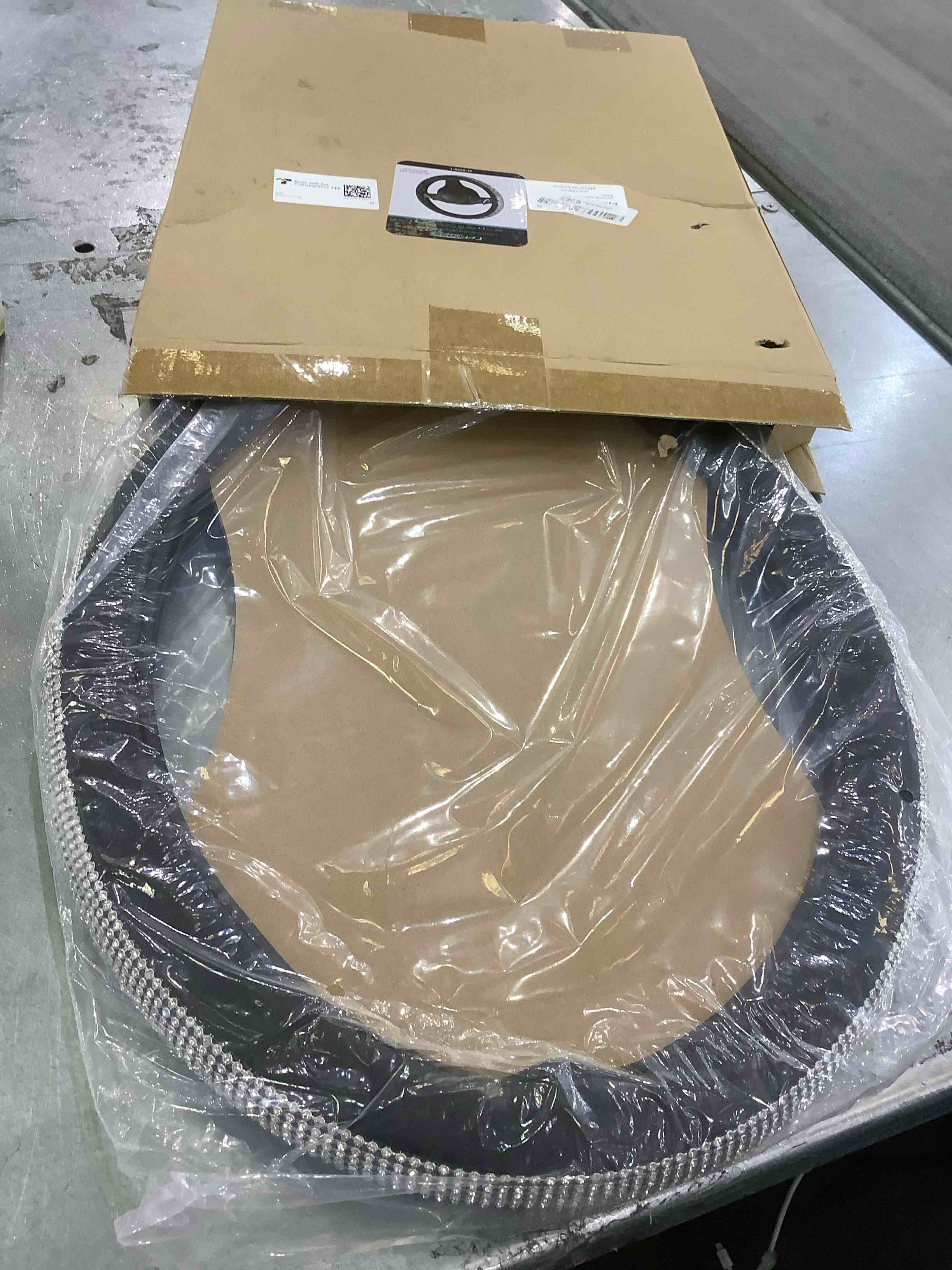 https://s3.amazonaws.com/lotting-images-prod/BargainHunt/EXS01229653_1711633305885.jpeg