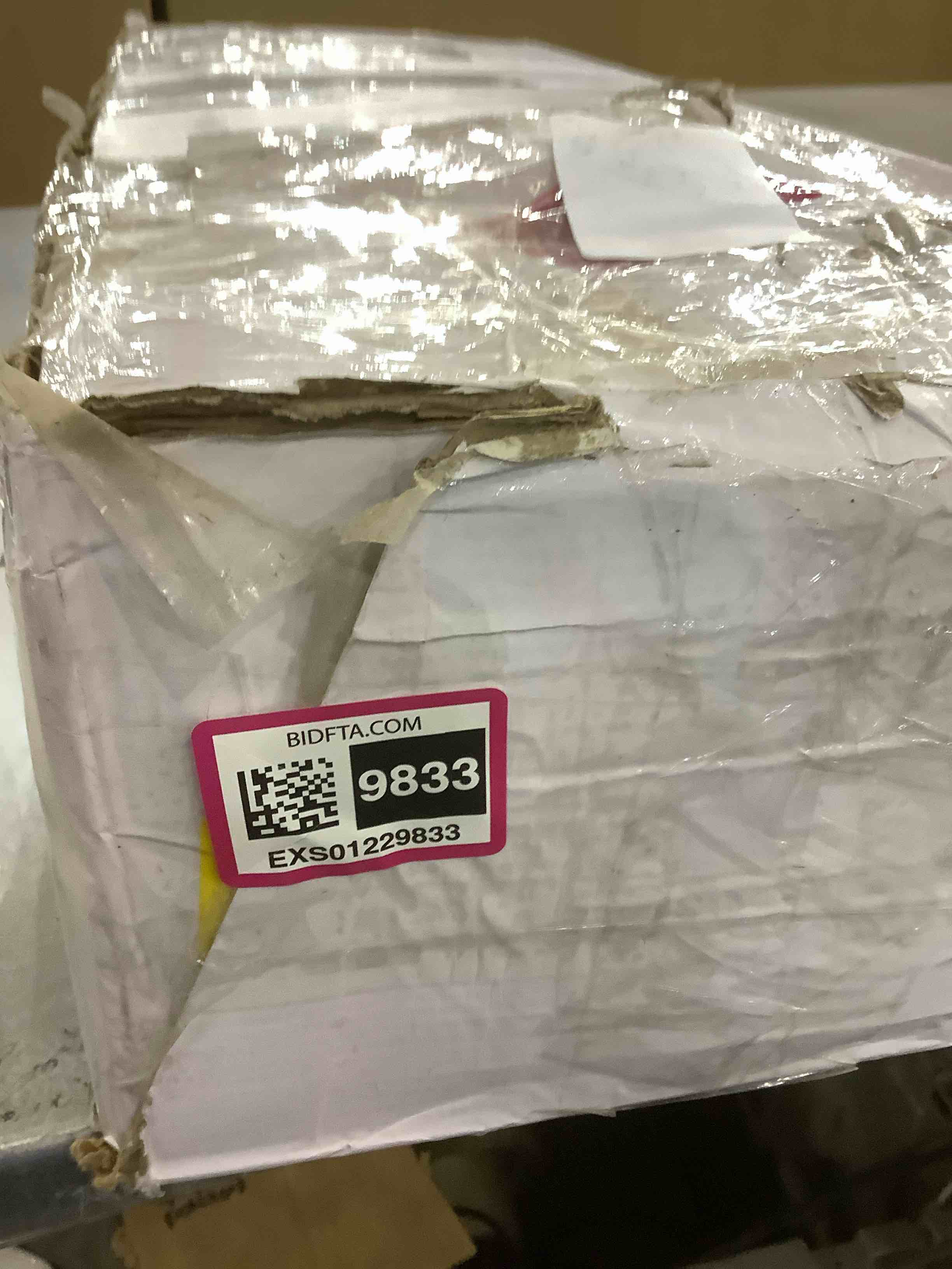 https://s3.amazonaws.com/lotting-images-prod/BargainHunt/EXS01229833_1711715569460.jpeg