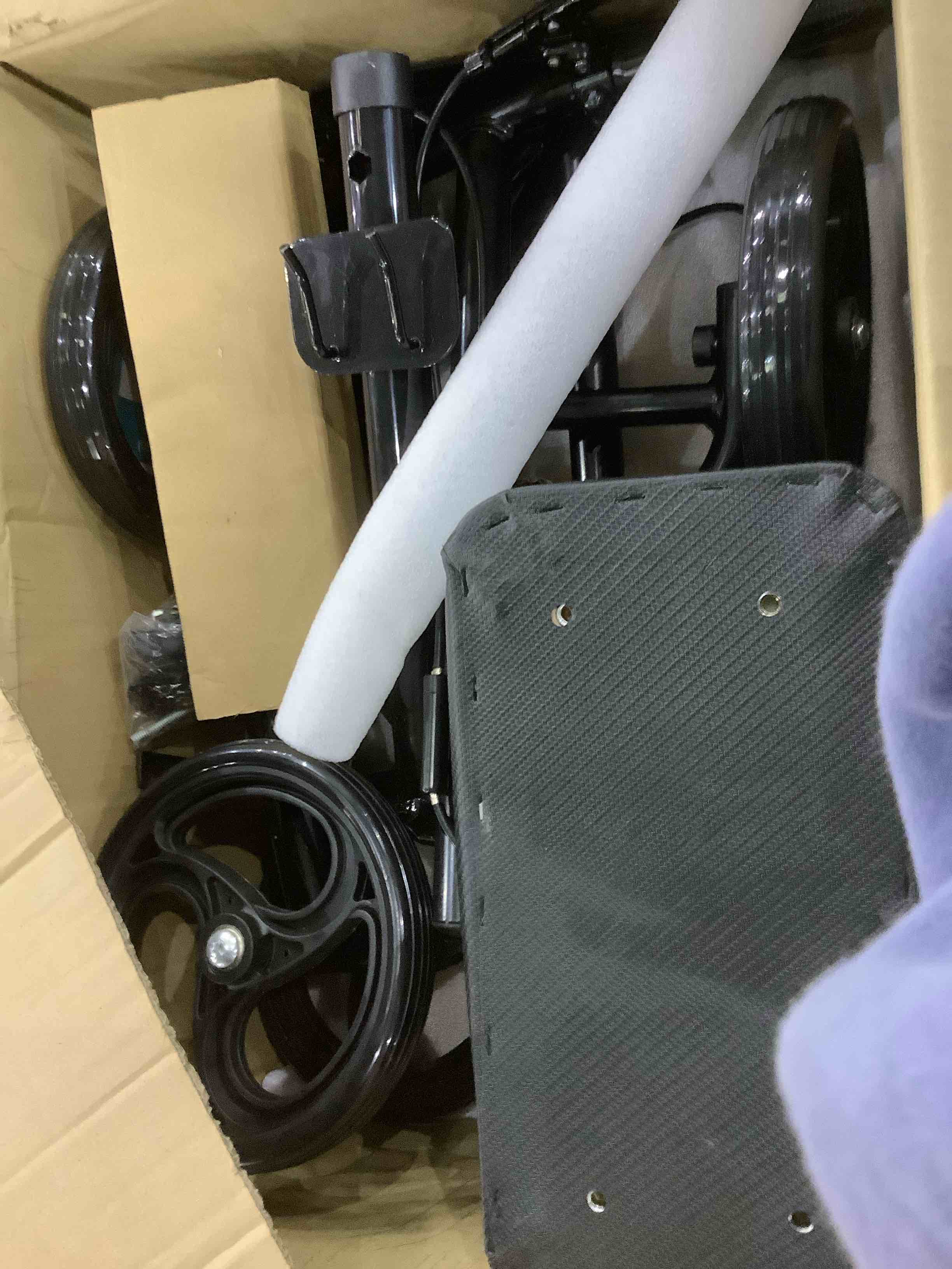 https://s3.amazonaws.com/lotting-images-prod/BargainHunt/EXS01229834_1711715626381.jpeg