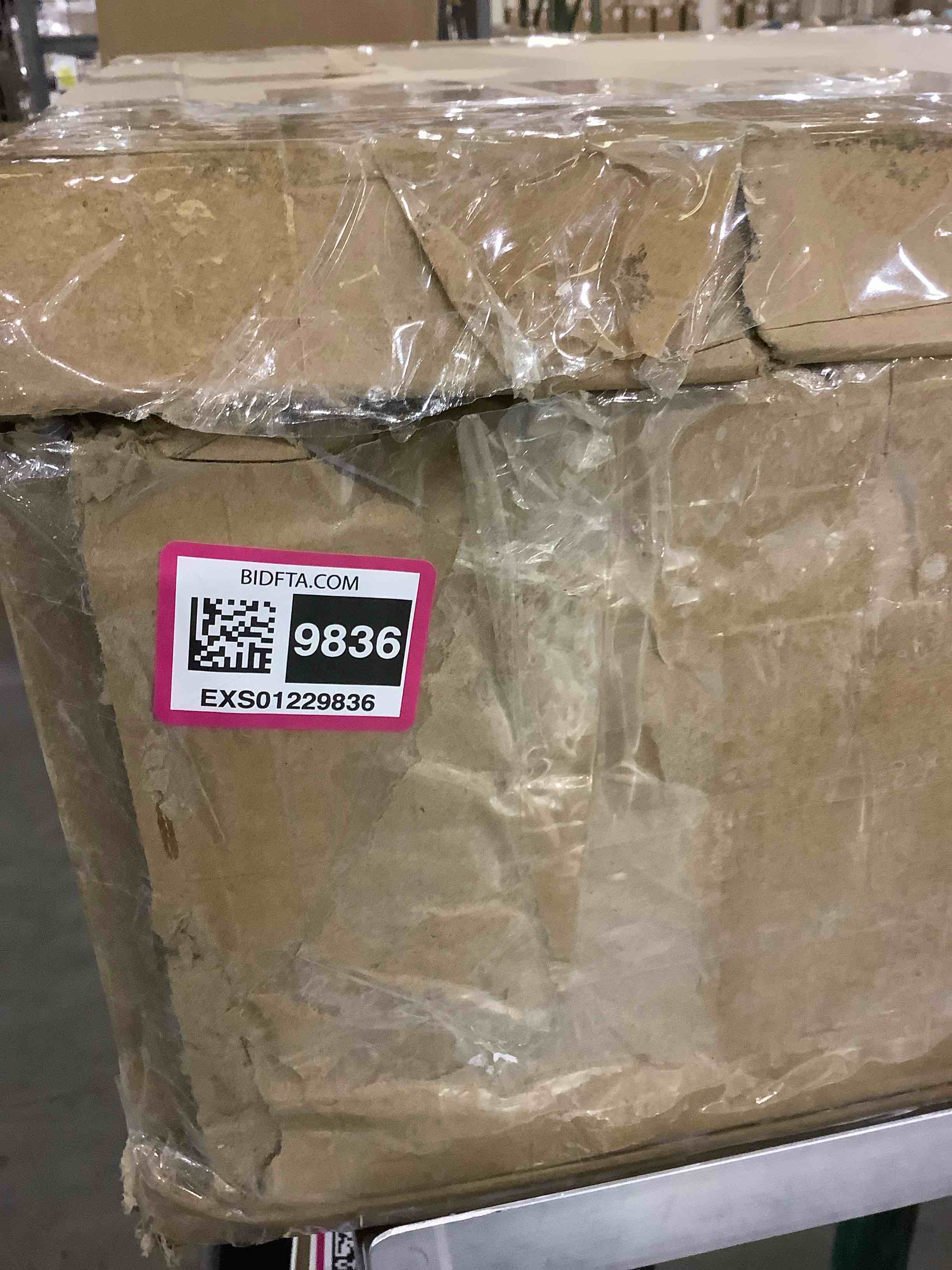 https://s3.amazonaws.com/lotting-images-prod/BargainHunt/EXS01229836_1711715878321.jpeg