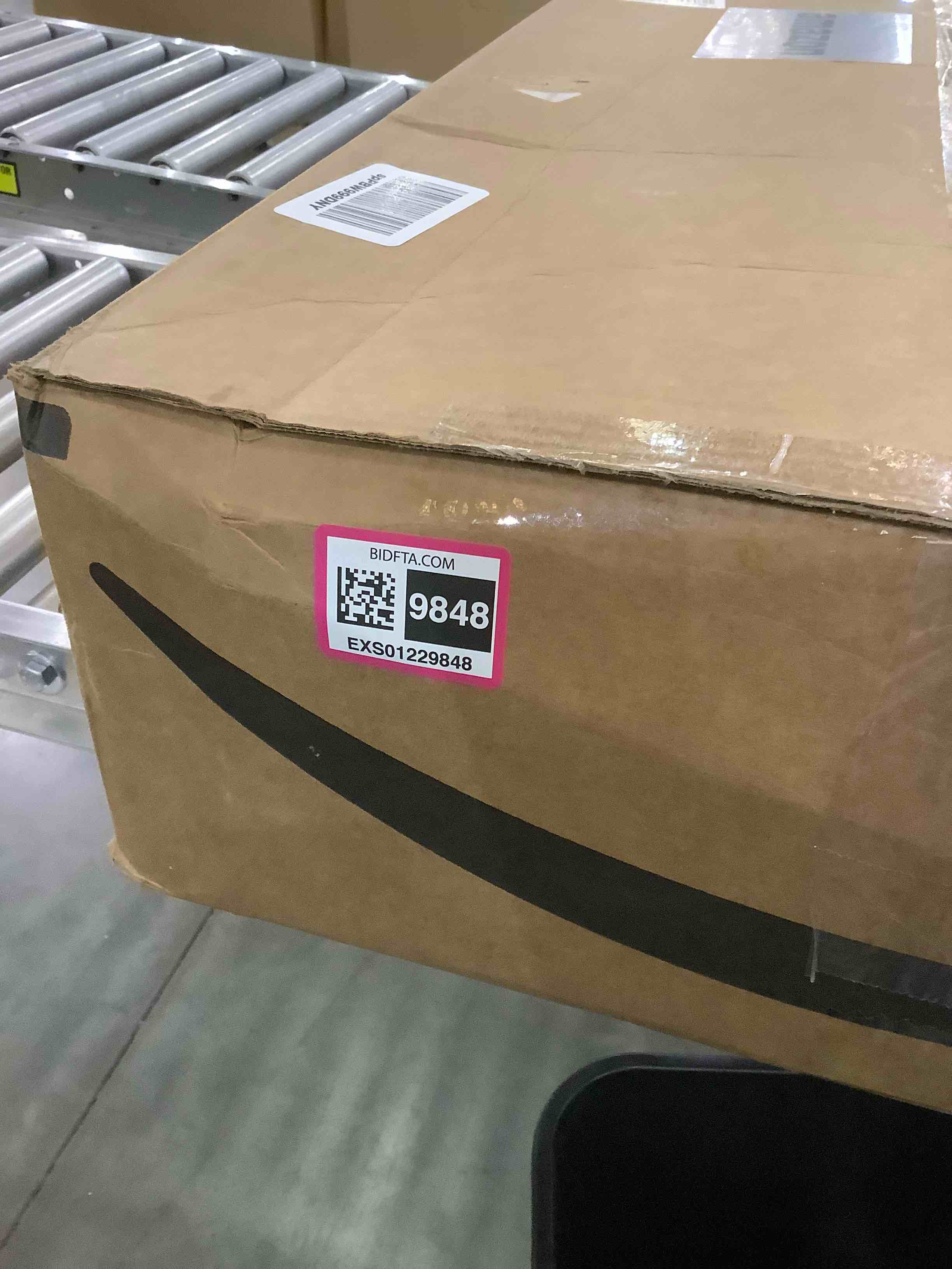 https://s3.amazonaws.com/lotting-images-prod/BargainHunt/EXS01229848_1711720281685.jpeg