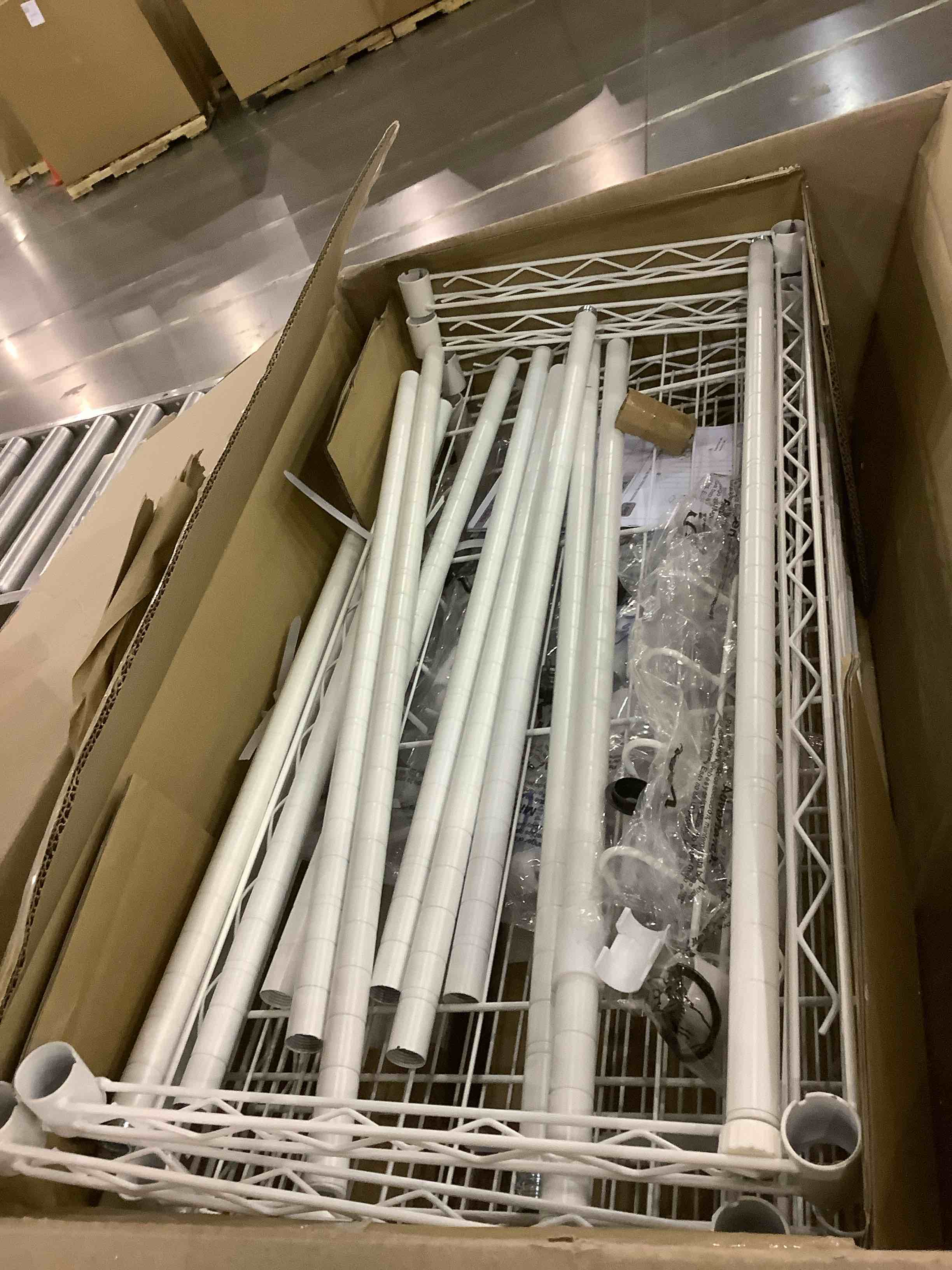 https://s3.amazonaws.com/lotting-images-prod/BargainHunt/EXS01229944_1712057479083.jpeg