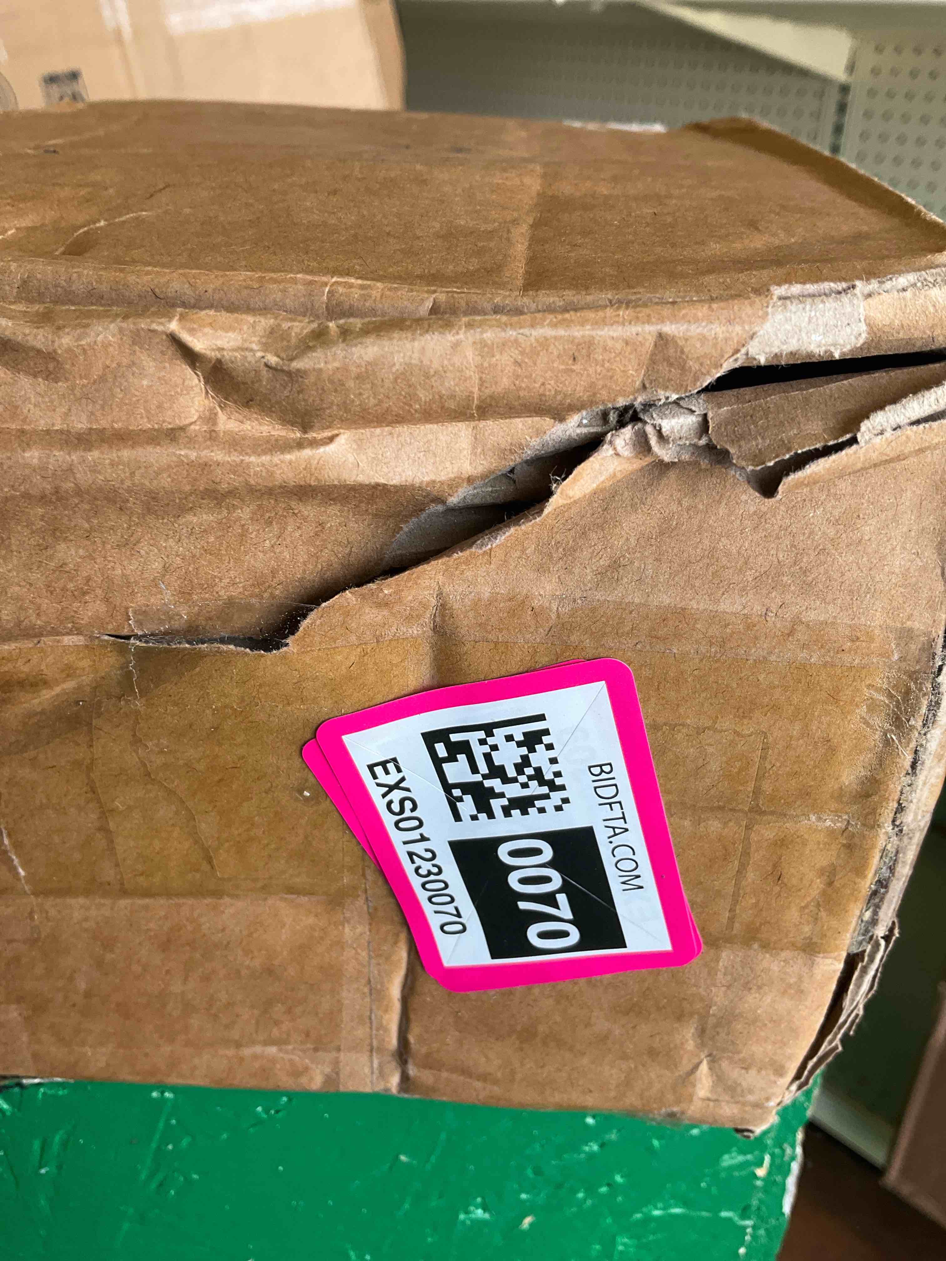 https://s3.amazonaws.com/lotting-images-prod/BargainHunt/EXS01230070_1718209375919.jpeg