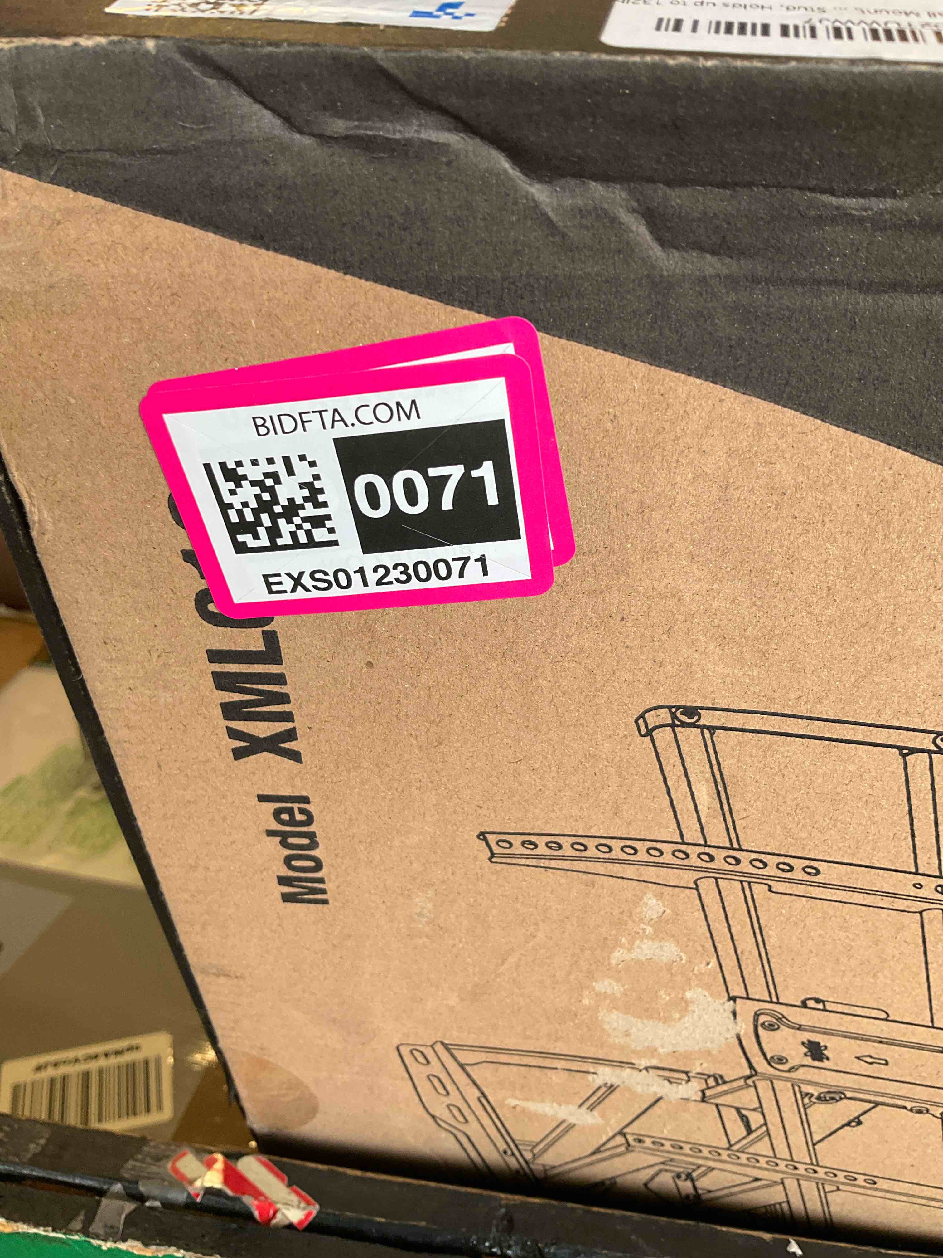 https://s3.amazonaws.com/lotting-images-prod/BargainHunt/EXS01230071_1718209433196.jpeg