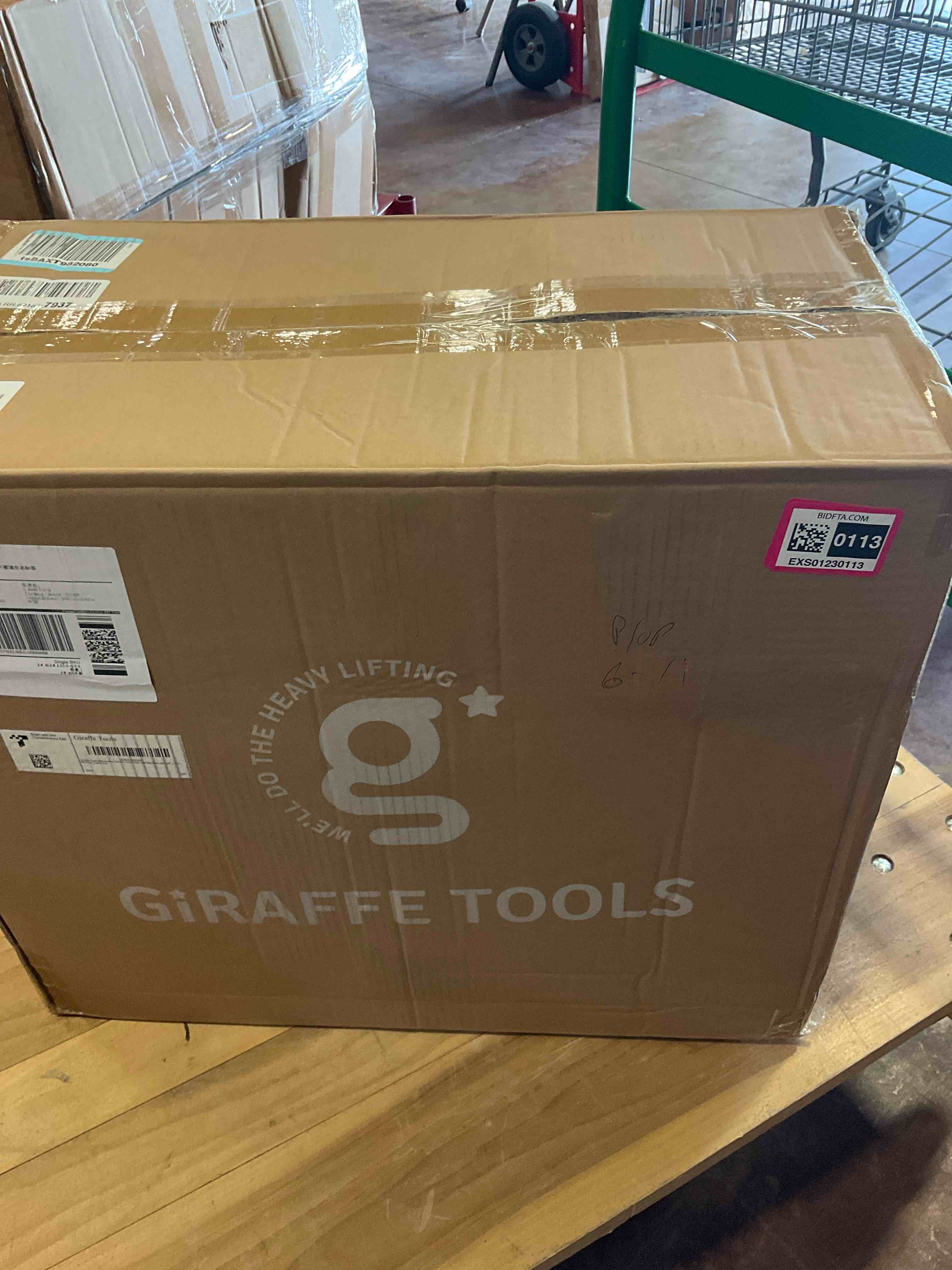 https://s3.amazonaws.com/lotting-images-prod/BargainHunt/EXS01230113_1718233580958.jpeg