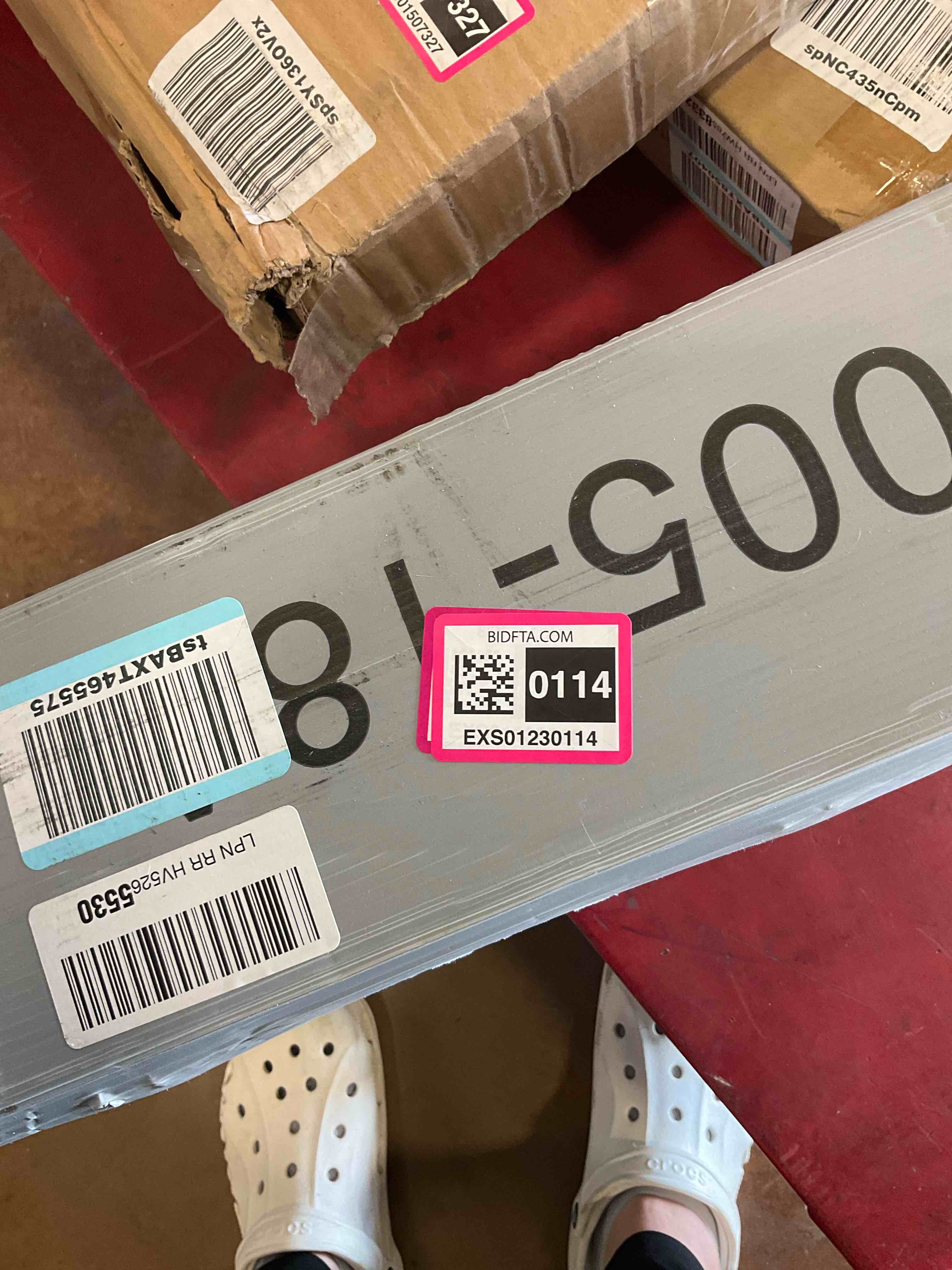 https://s3.amazonaws.com/lotting-images-prod/BargainHunt/EXS01230114_1718233862450.jpeg