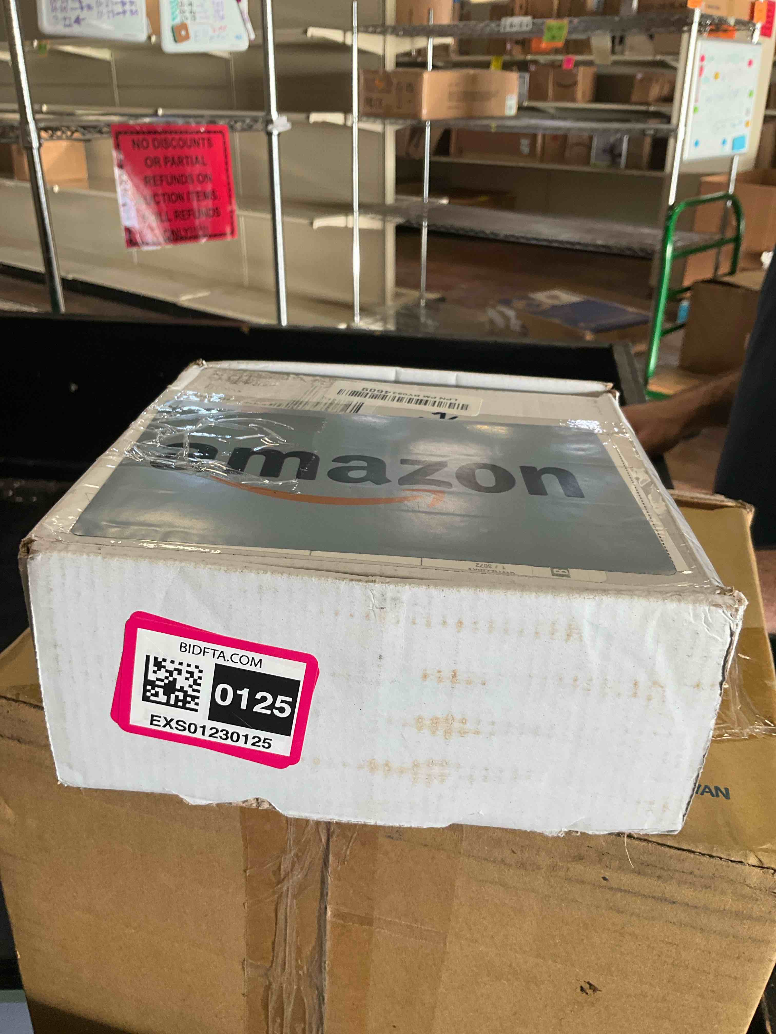 https://s3.amazonaws.com/lotting-images-prod/BargainHunt/EXS01230125_1718237561787.jpeg