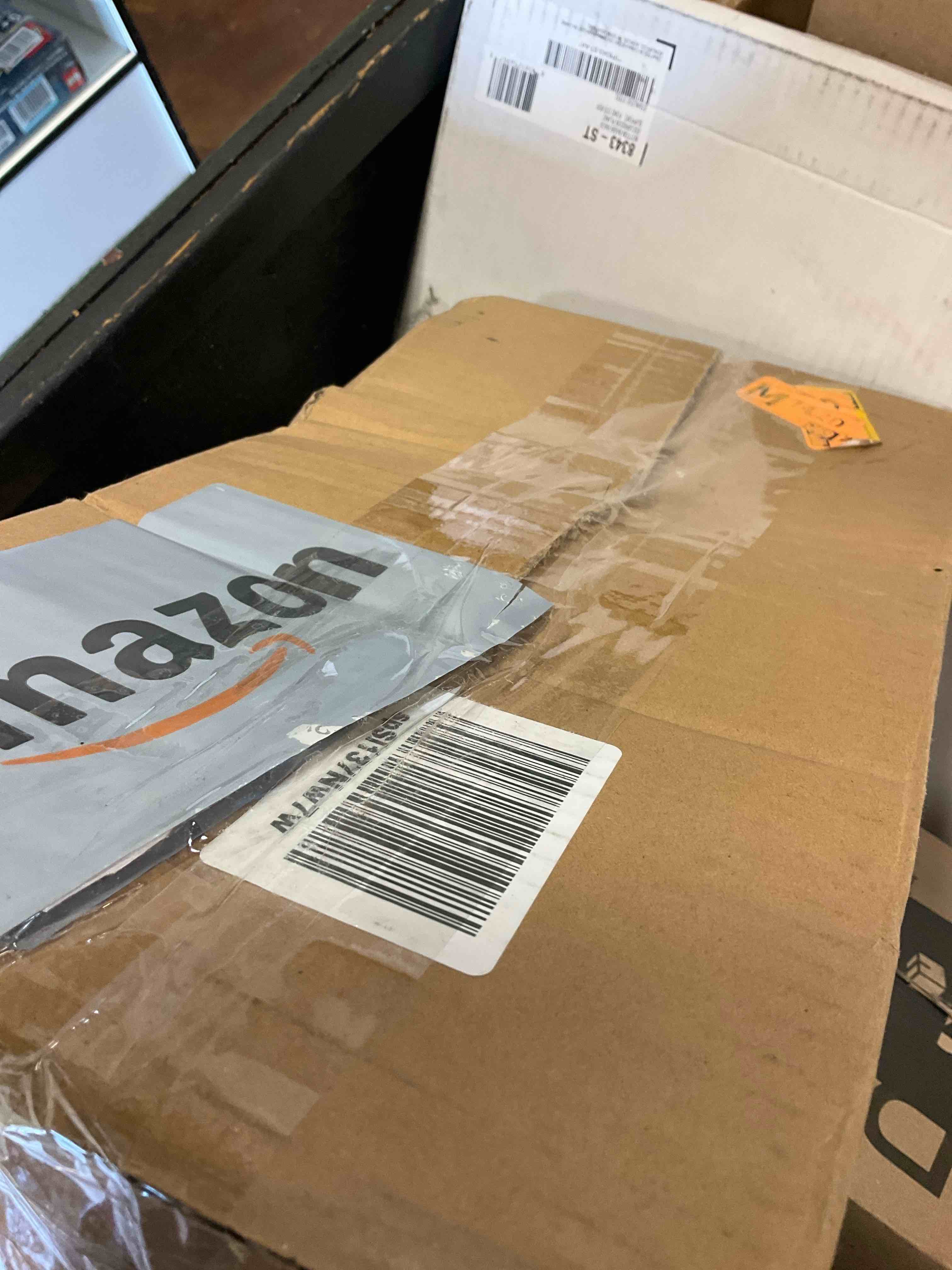 https://s3.amazonaws.com/lotting-images-prod/BargainHunt/EXS01230341_1720040070635.jpeg