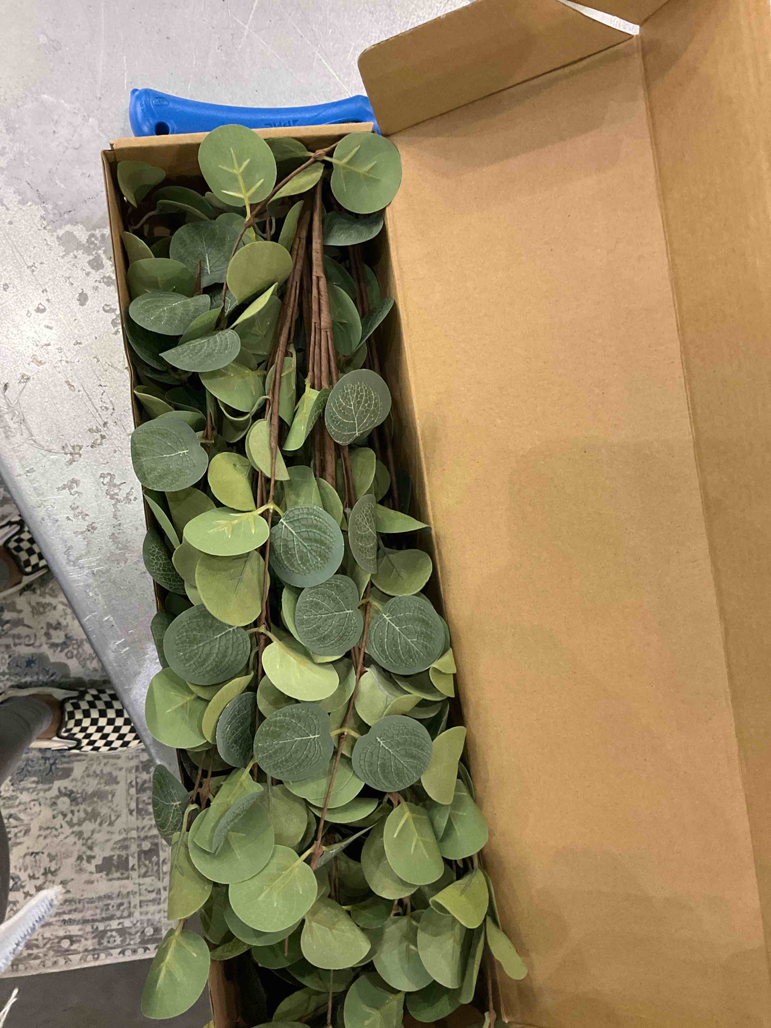 https://s3.amazonaws.com/lotting-images-prod/BargainHunt/EXS01230508_1712060428907.jpeg