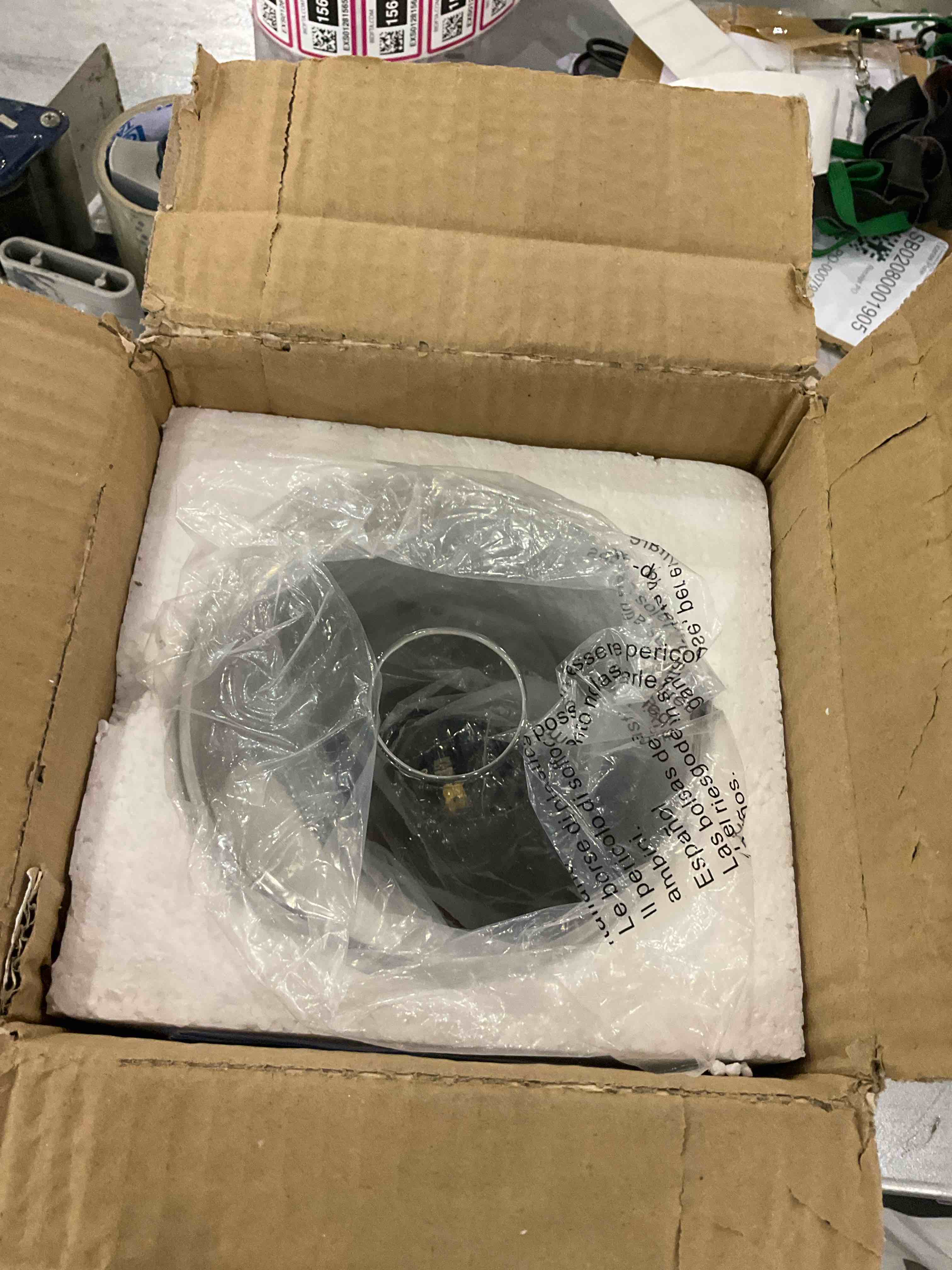 https://s3.amazonaws.com/lotting-images-prod/BargainHunt/EXS01230568_1712071206137.jpeg