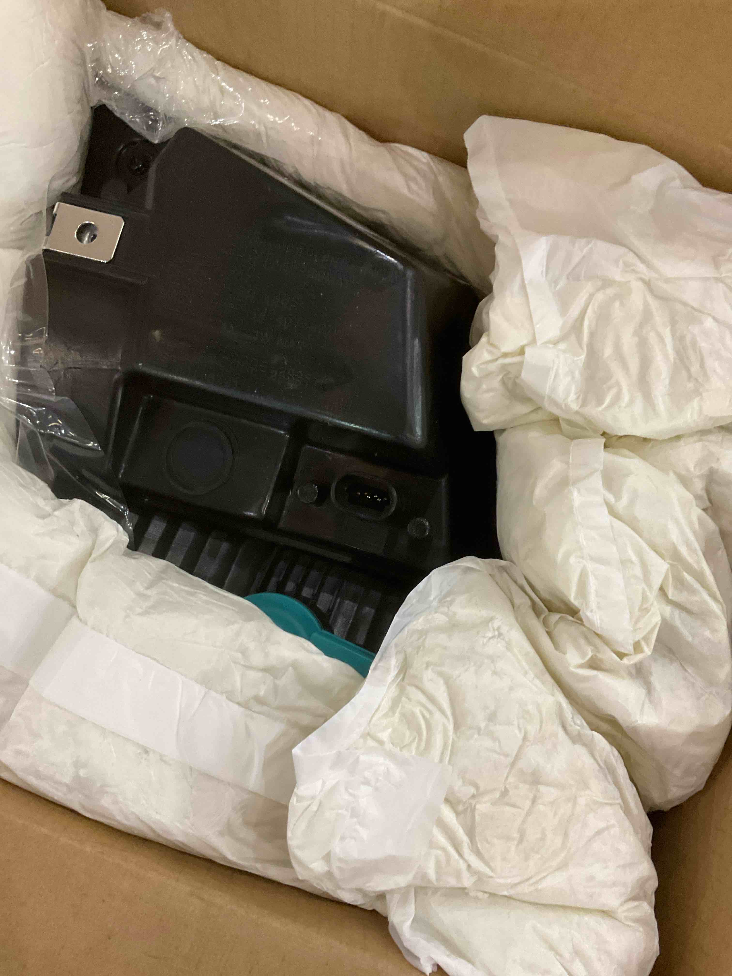 https://s3.amazonaws.com/lotting-images-prod/BargainHunt/EXS01230871_1712770171844.jpeg
