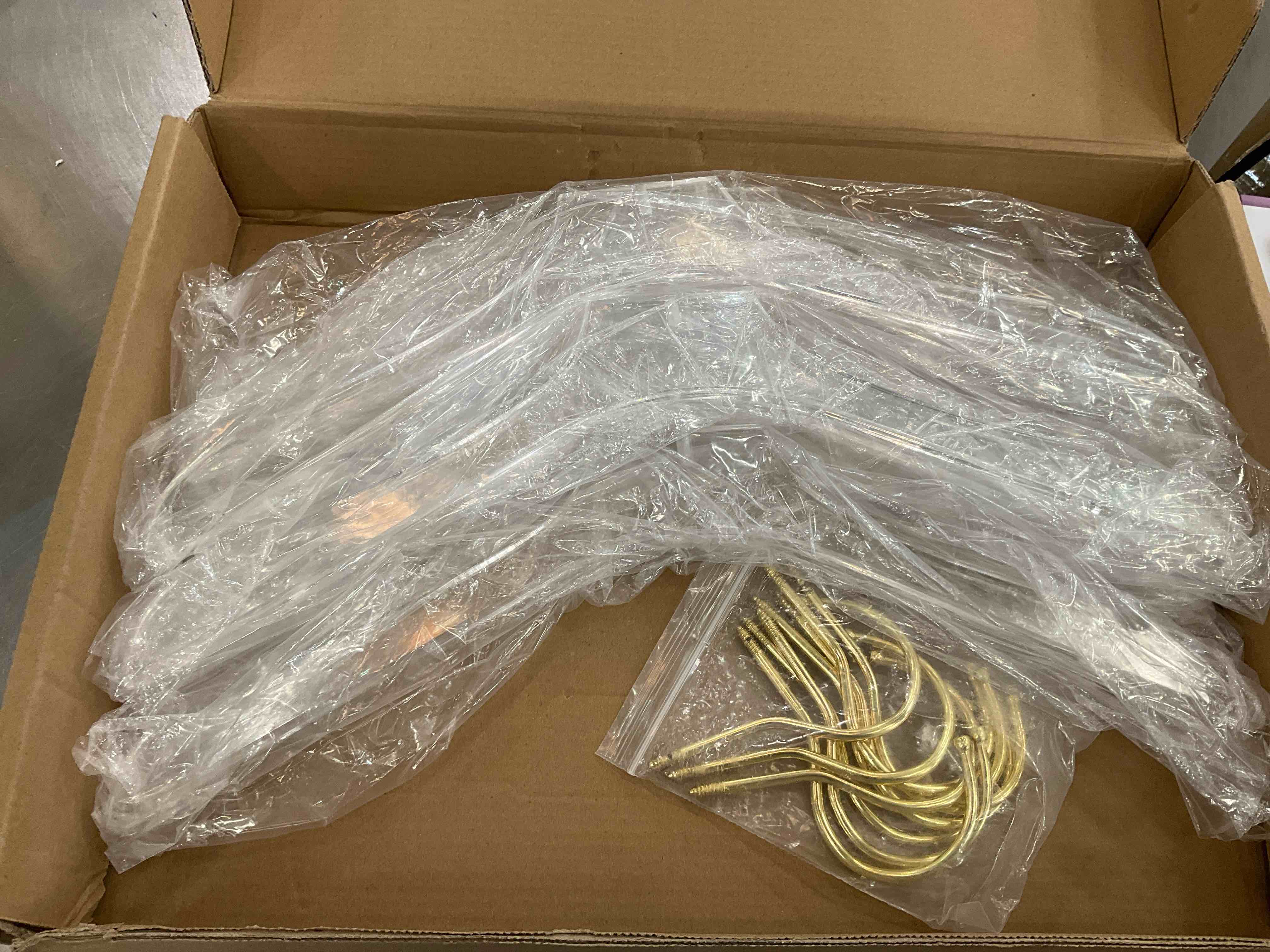 https://s3.amazonaws.com/lotting-images-prod/BargainHunt/EXS01231024_1712941124521.jpeg
