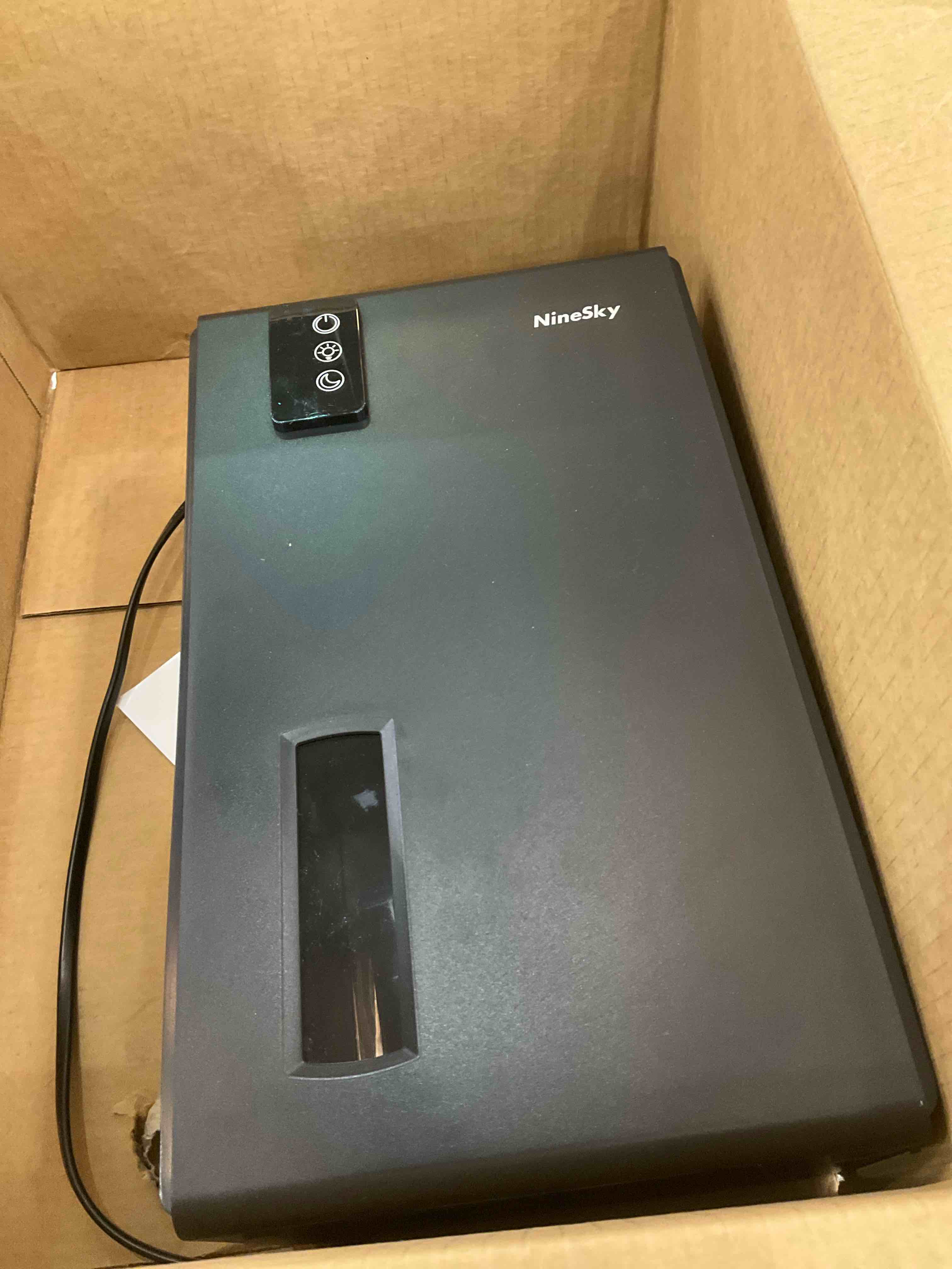 https://s3.amazonaws.com/lotting-images-prod/BargainHunt/EXS01231384_1713295206315.jpeg