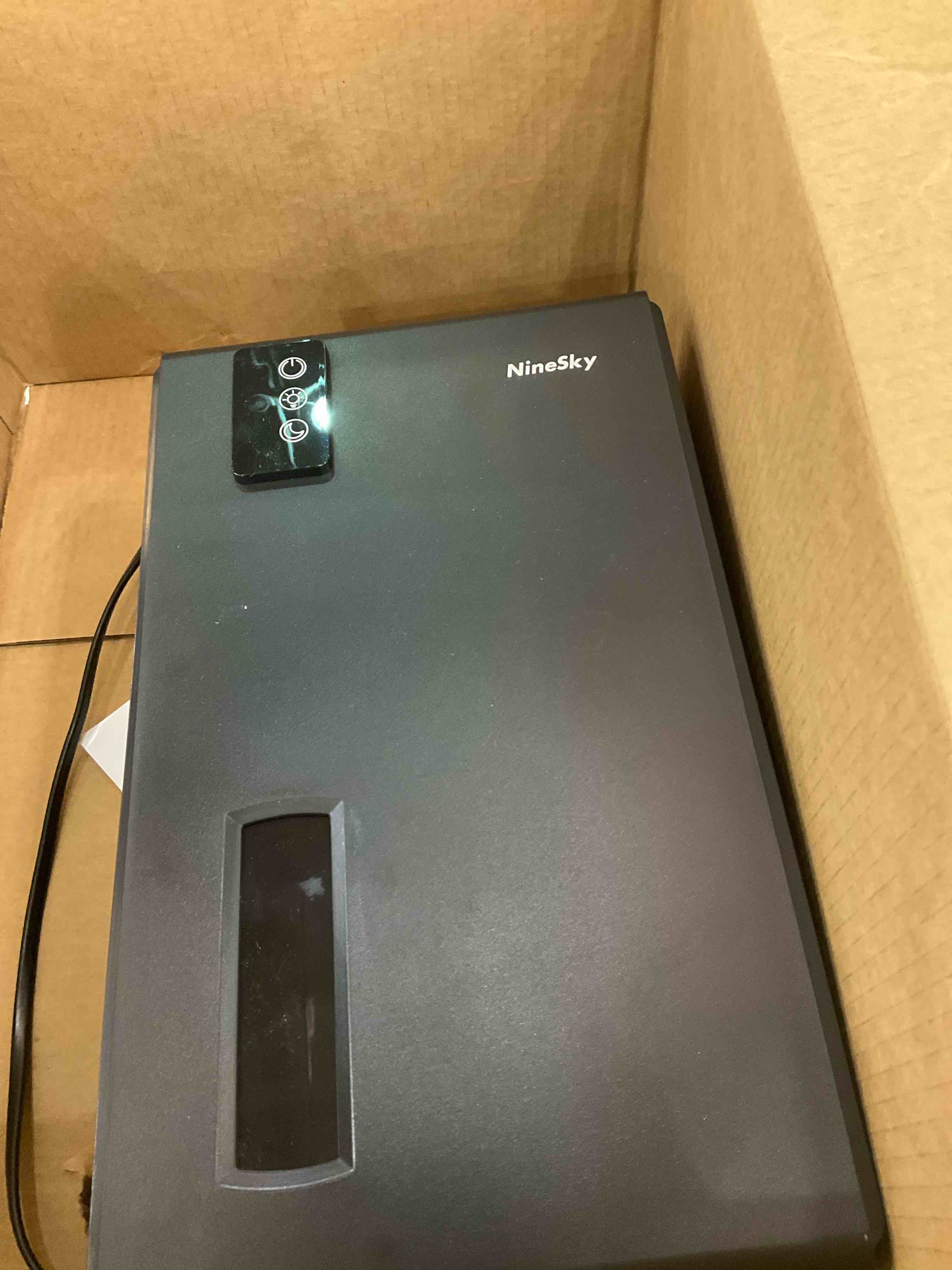 https://s3.amazonaws.com/lotting-images-prod/BargainHunt/EXS01231384_1713295208940.jpeg