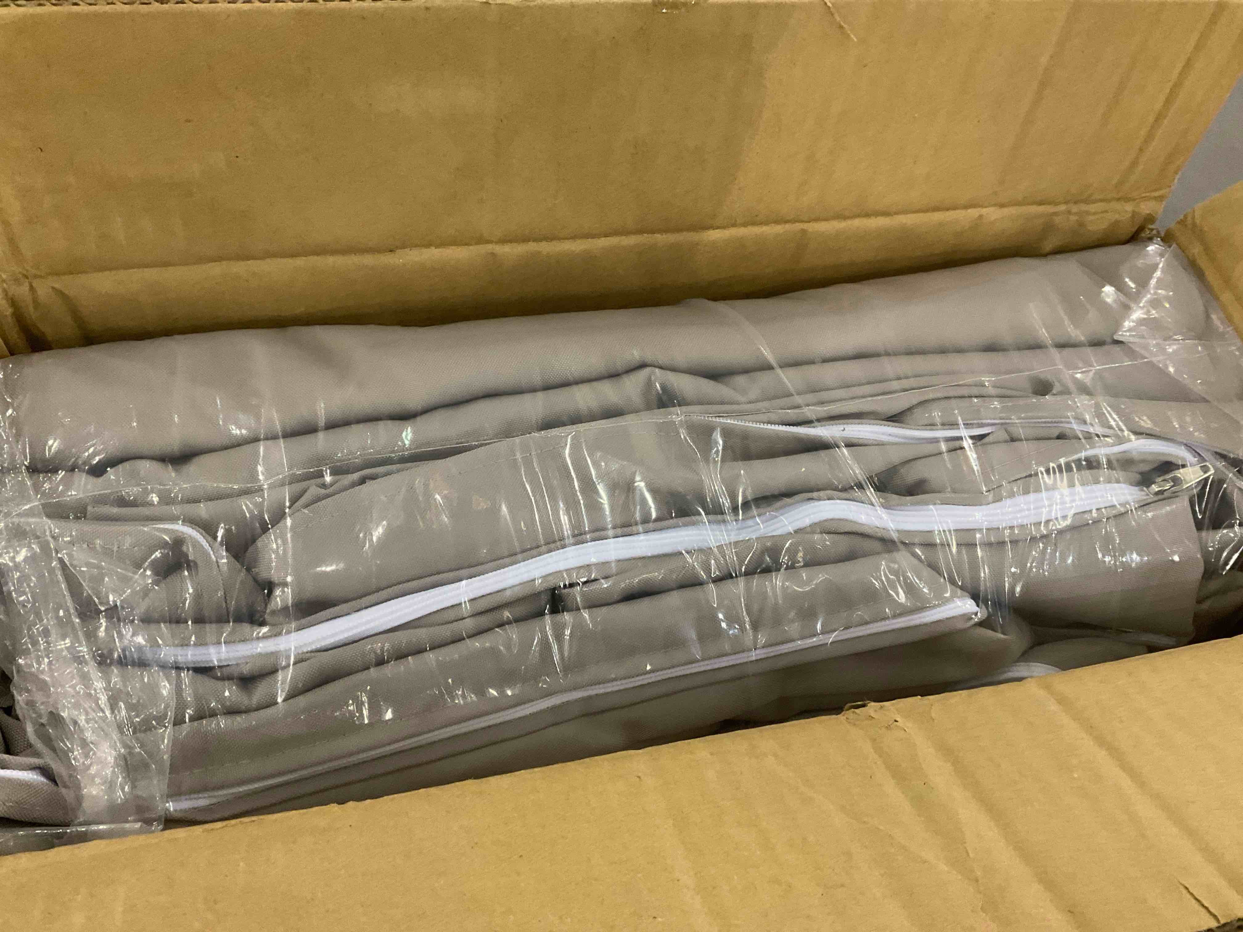 https://s3.amazonaws.com/lotting-images-prod/BargainHunt/EXS01231437_1713361561622.jpeg