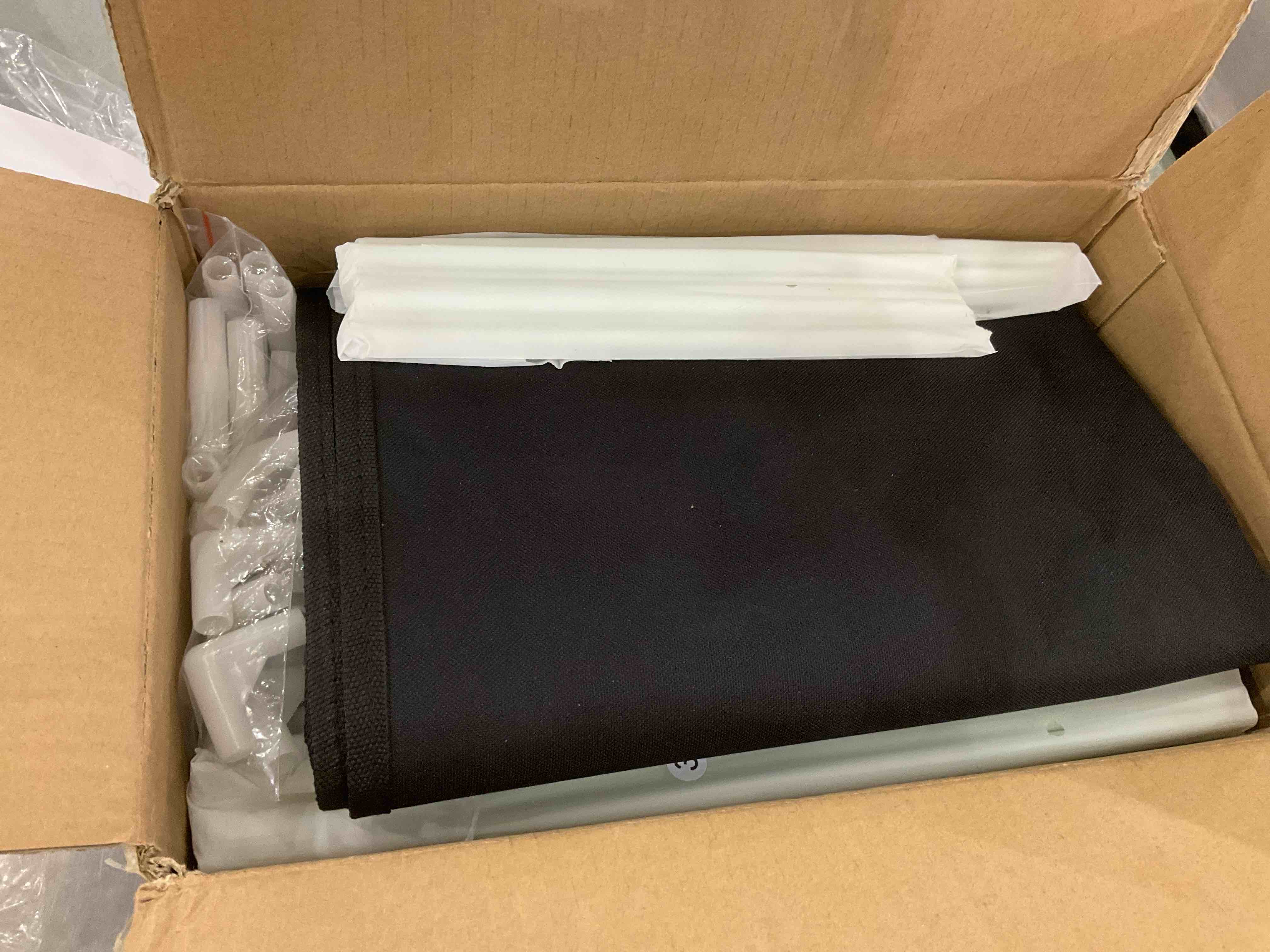 https://s3.amazonaws.com/lotting-images-prod/BargainHunt/EXS01231445_1713362543995.jpeg