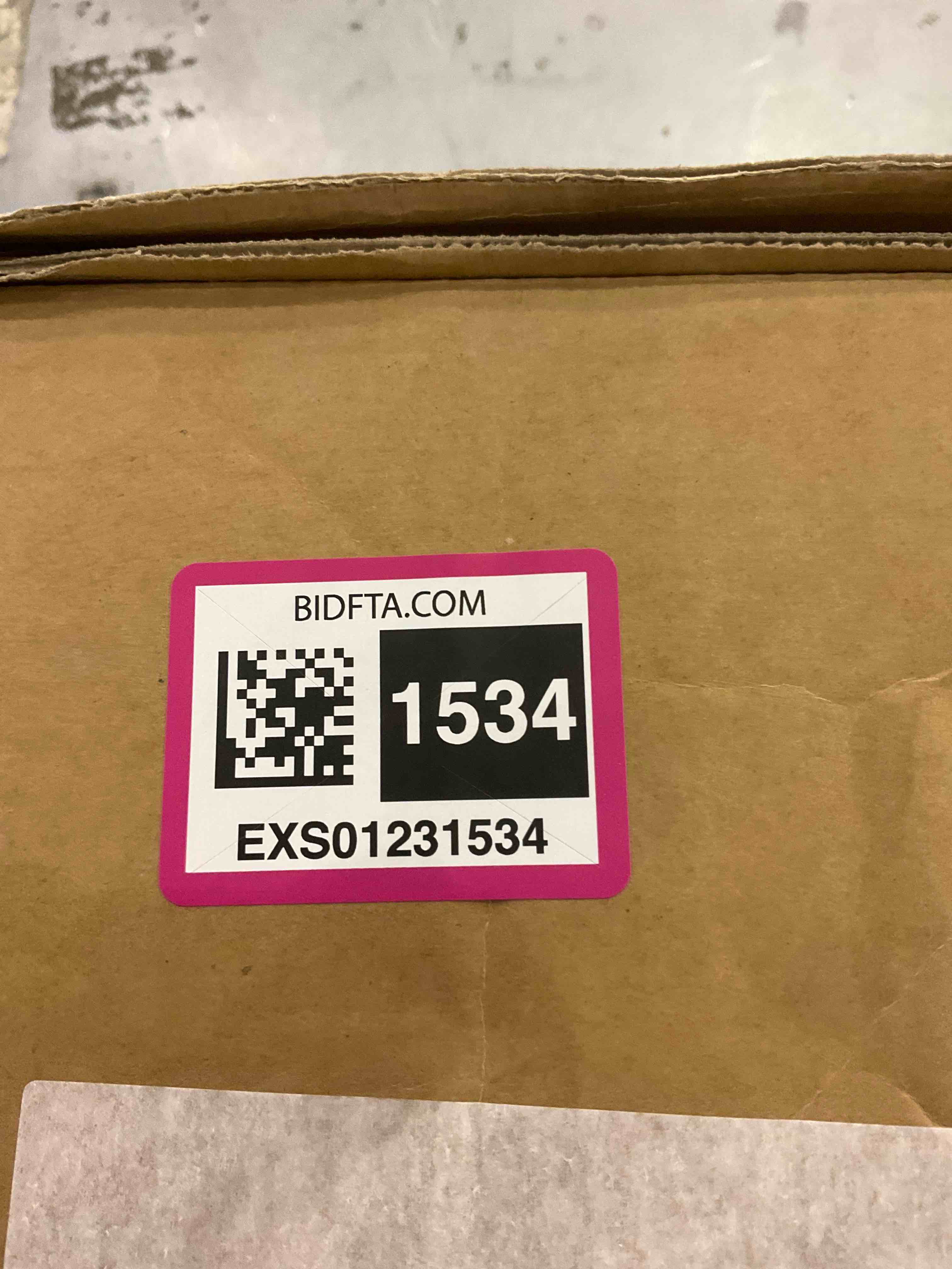 https://s3.amazonaws.com/lotting-images-prod/BargainHunt/EXS01231534_1712231443630.jpeg