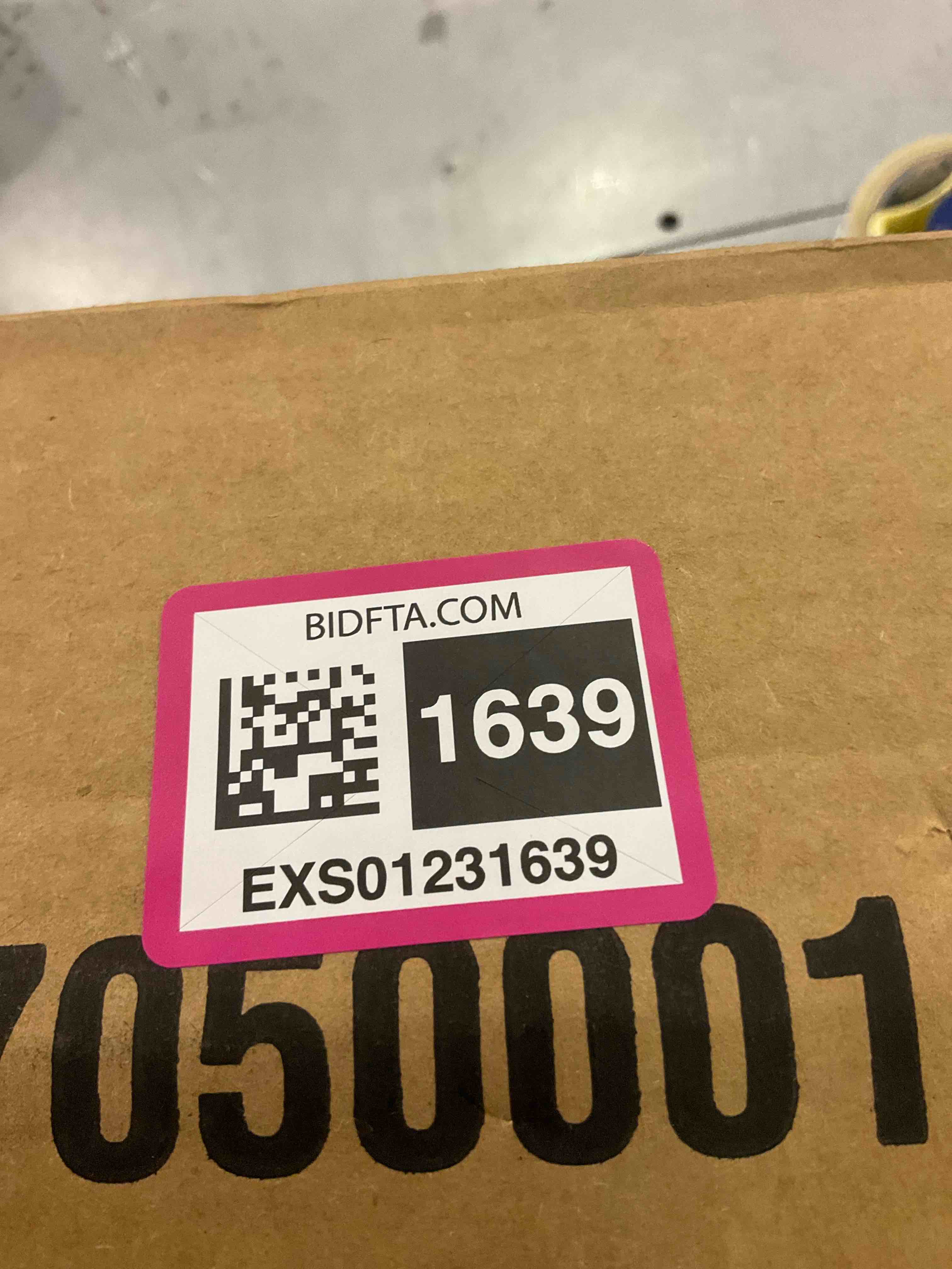 https://s3.amazonaws.com/lotting-images-prod/BargainHunt/EXS01231639_1712321112108.jpeg