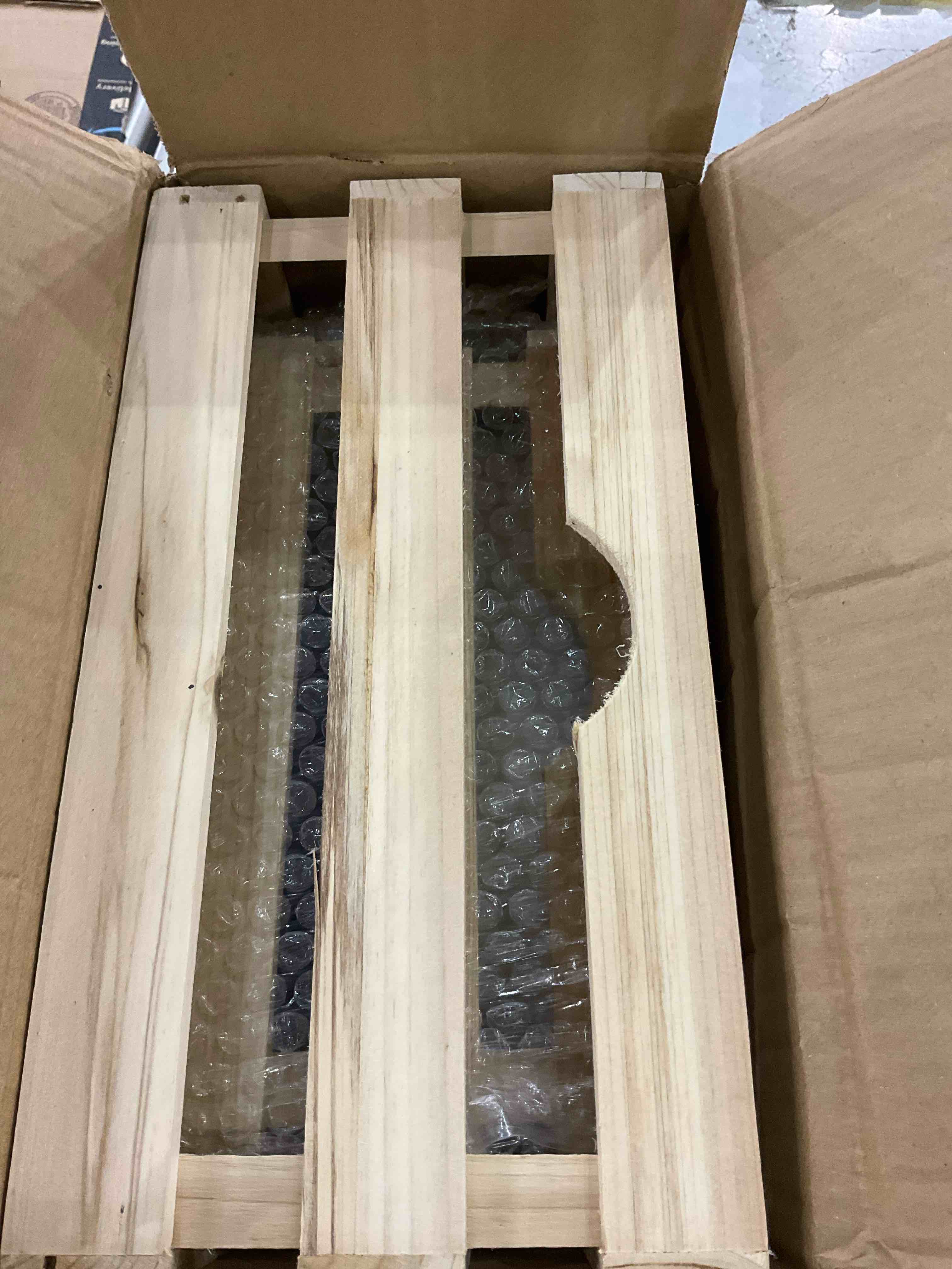 https://s3.amazonaws.com/lotting-images-prod/BargainHunt/EXS01231748_1712663238150.jpeg