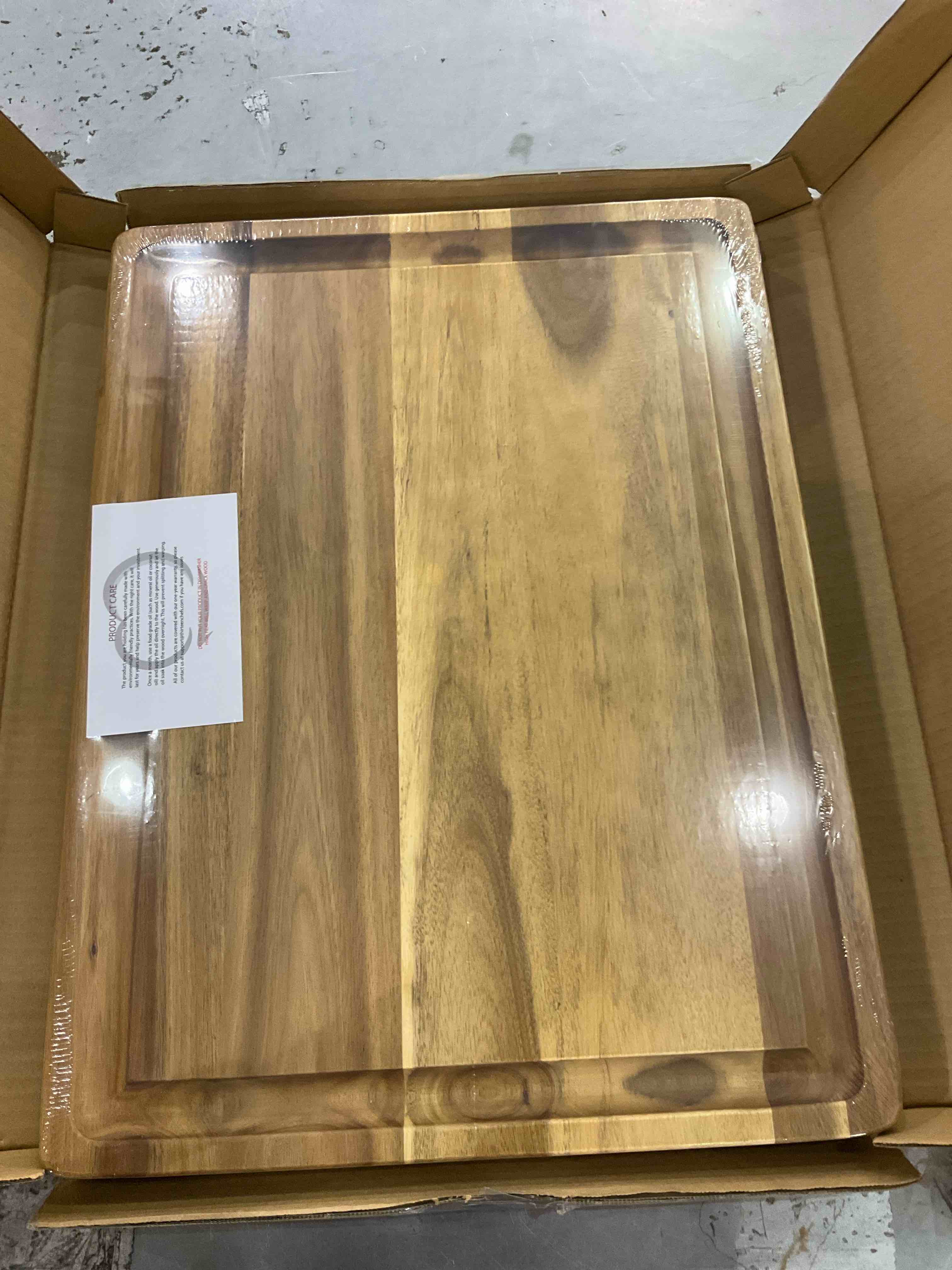 https://s3.amazonaws.com/lotting-images-prod/BargainHunt/EXS01231755_1712664676634.jpeg
