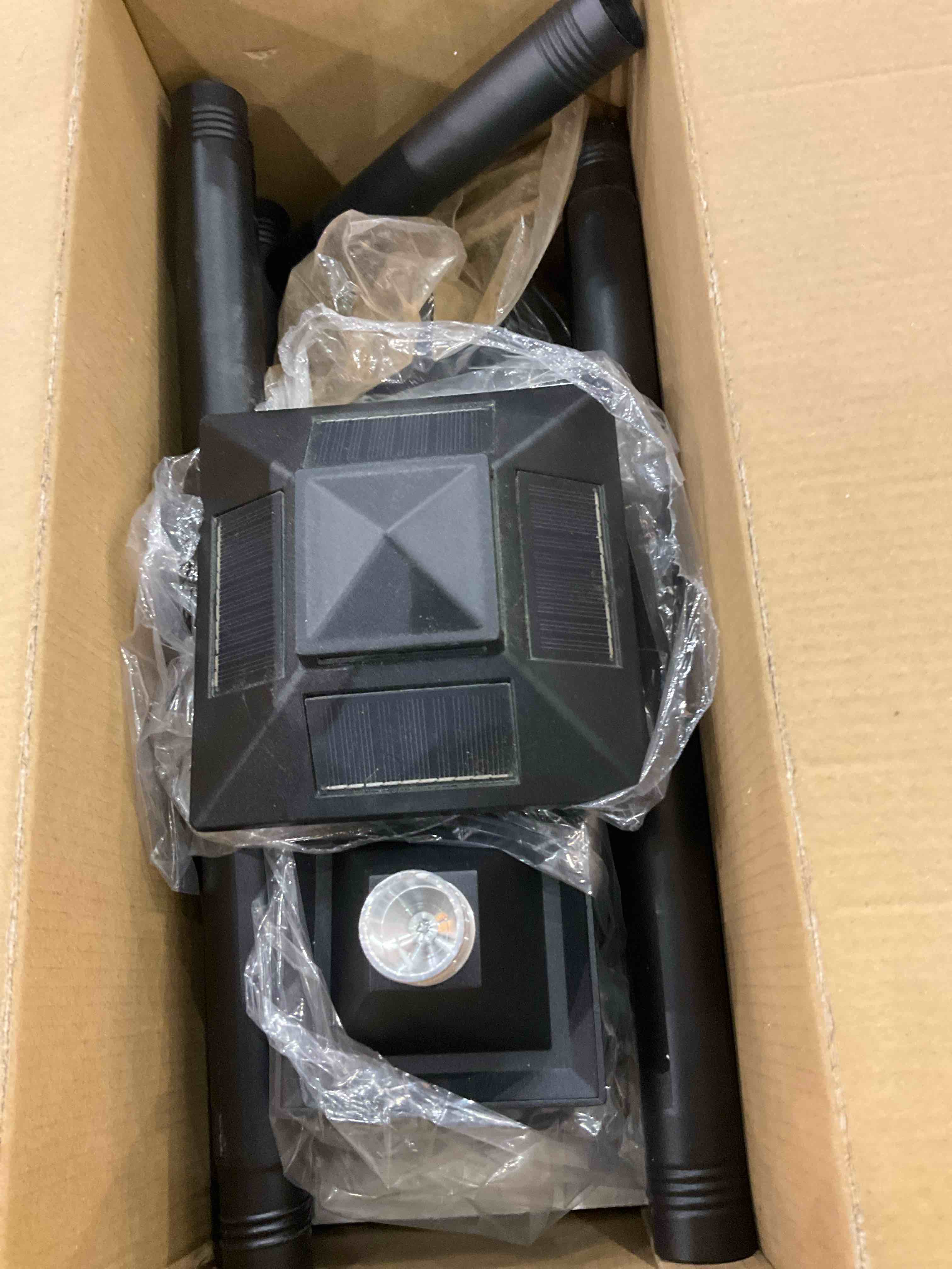https://s3.amazonaws.com/lotting-images-prod/BargainHunt/EXS01231793_1712674264653.jpeg